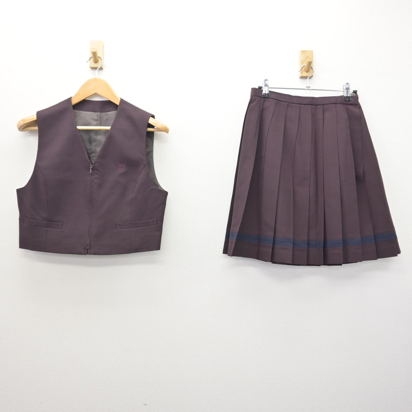 中古】群馬県 共愛学園高等学校 女子制服 2点 (ベスト・スカート 
