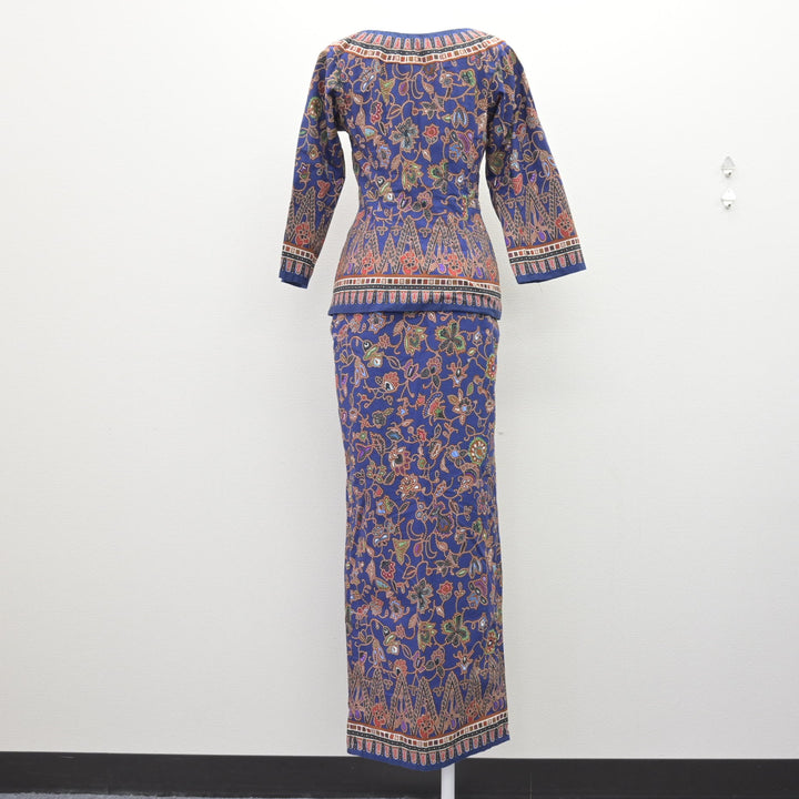 中古】 シンガポール航空 女子制服 2点 (ブラウス・スカート) sf125048