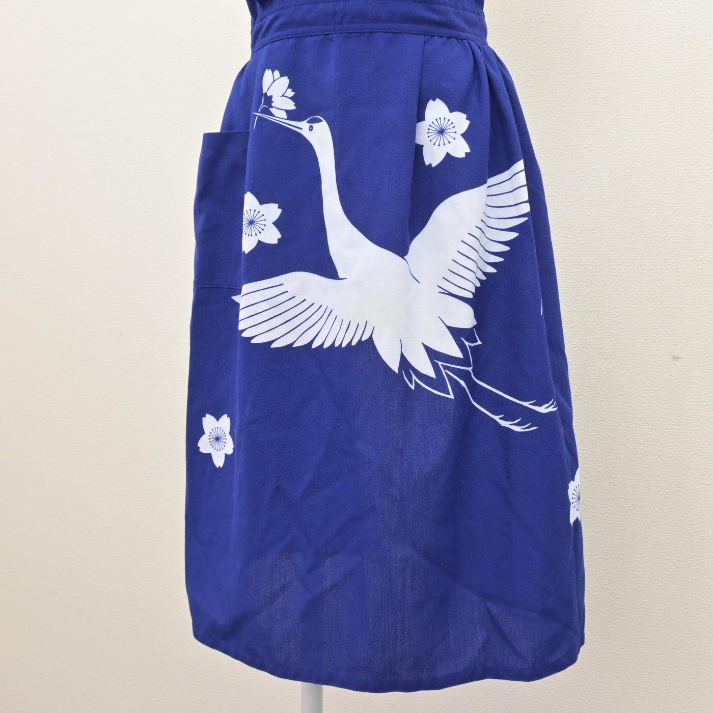 中古】 JAL 日本航空 女子制服 1点 (エプロン / サロン) sf125049