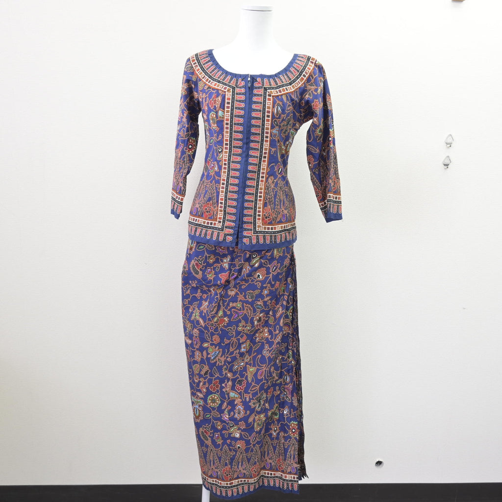 中古】 シンガポール航空 女子制服 2点 (ブラウス・スカート) sf125074
