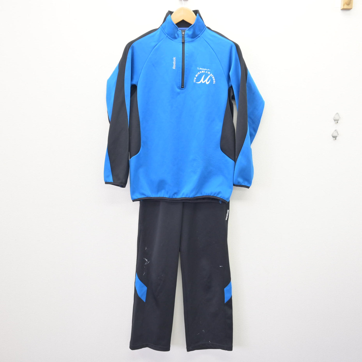 中古】静岡県 伊東市立南中学校 女子制服 3点 (ジャージ 上・体操服 上