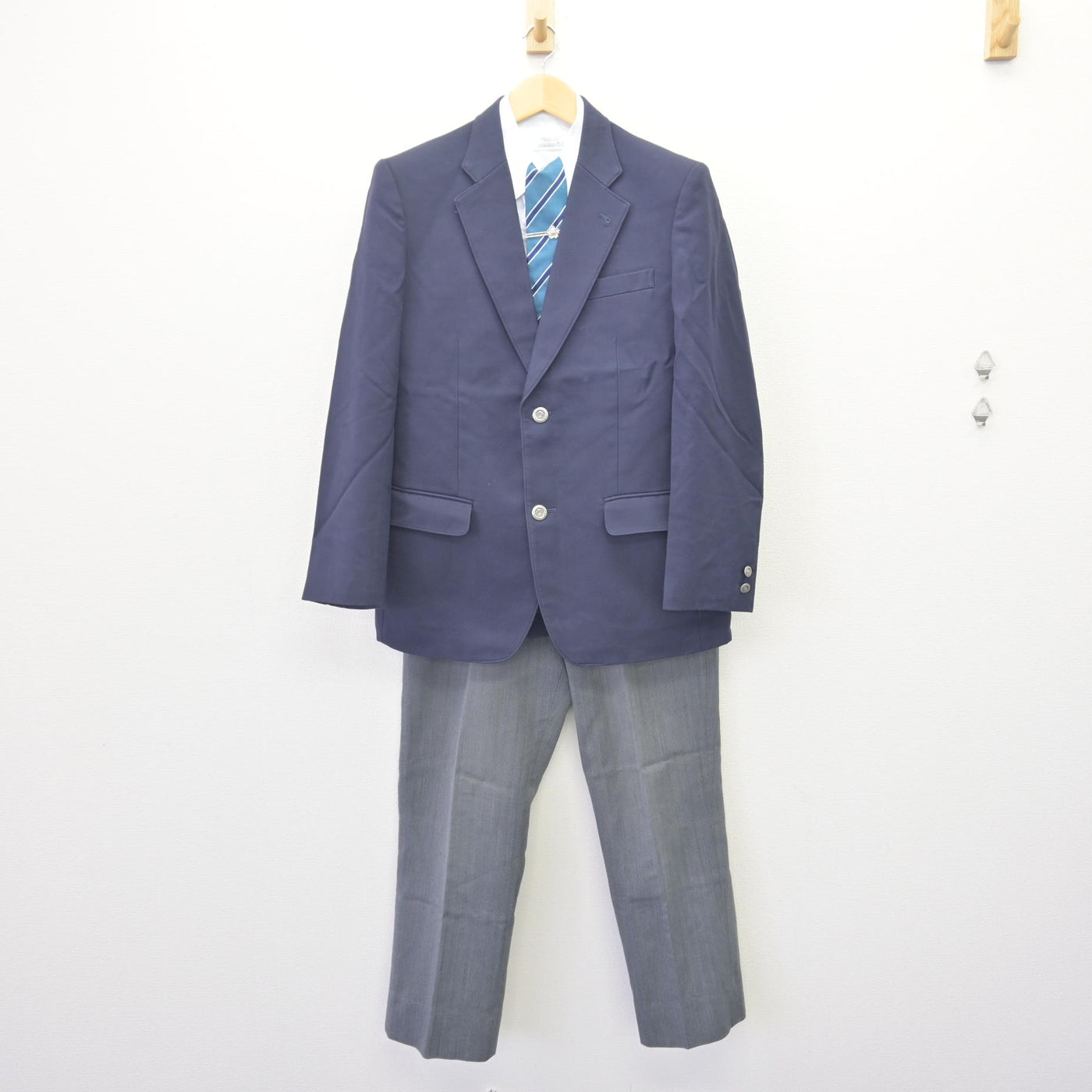 栃木県立小山西高校 男子制服 ジャージ、 美品、スニーカー Yahoo!オークション - O995/S1324(中古)栃木県 小山西高校 4点 /指定品