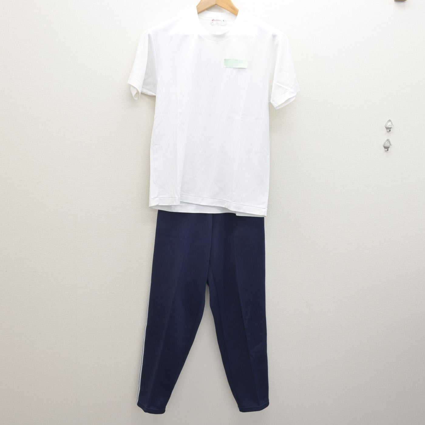 中古】大阪府 大阪商業大学高等学校 女子制服 3点 (ジャージ 上・体操