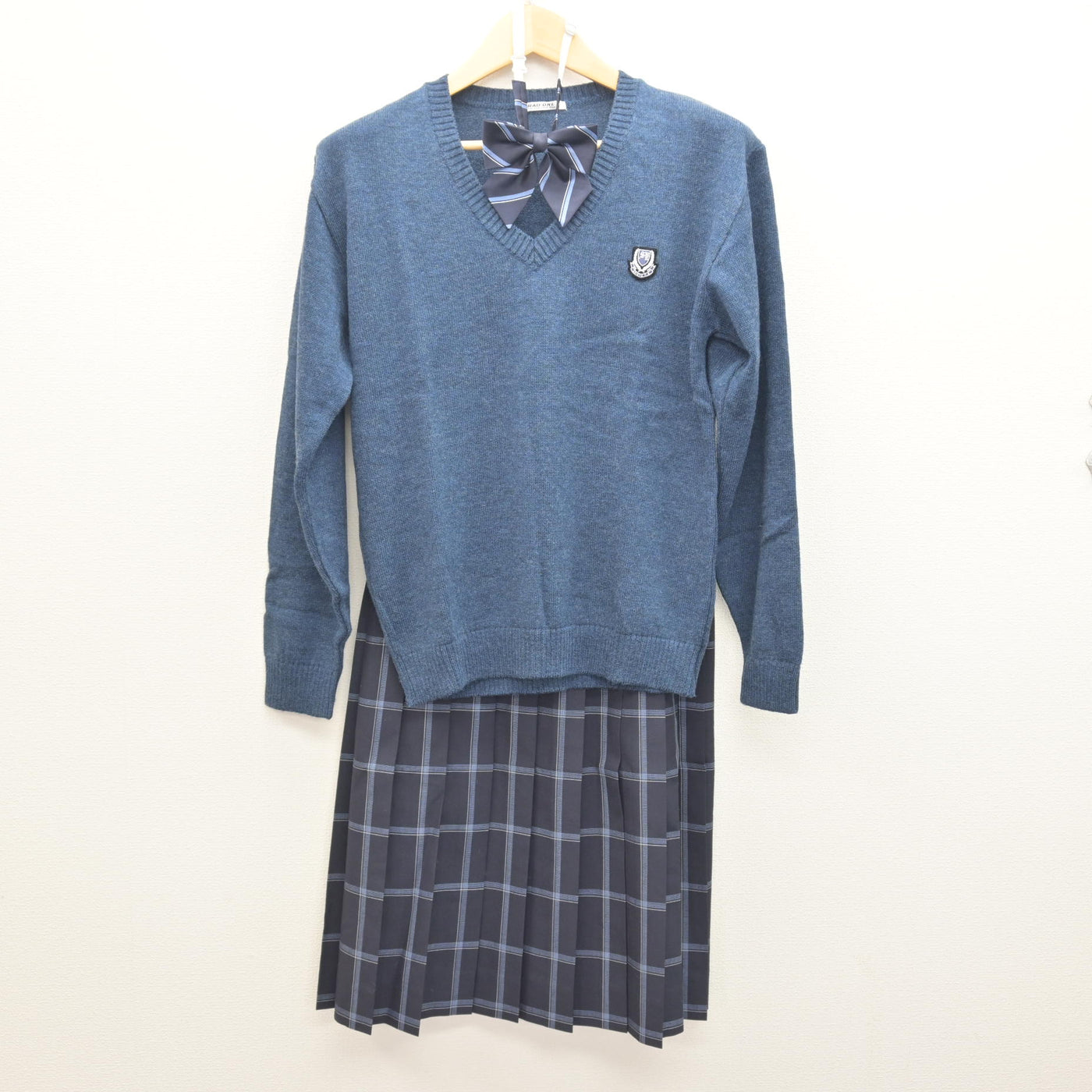 中古】北海道 札幌新陽高等学校 女子制服 3点 (スカート・ニット 