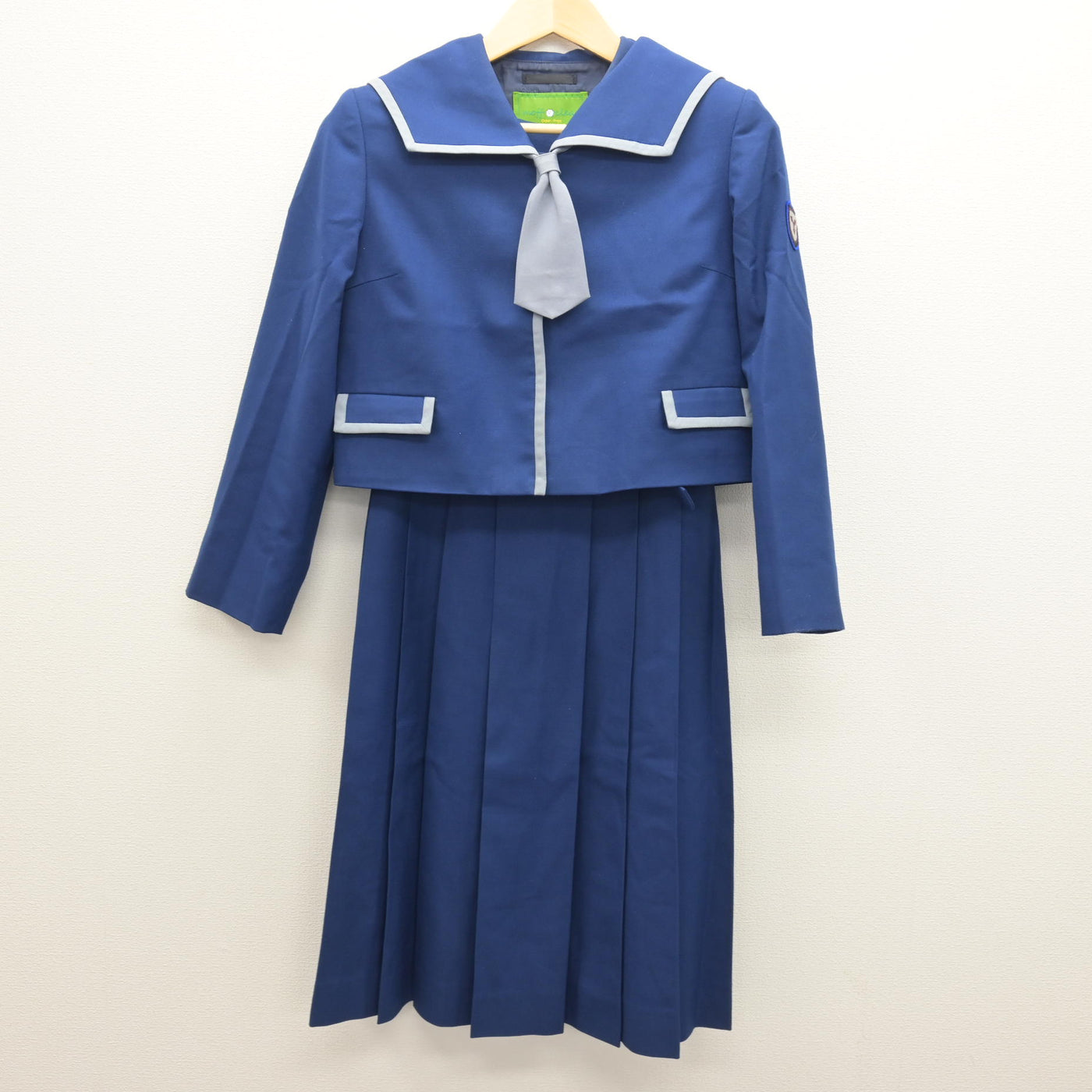 中古】鹿児島県 鹿児島中央高等学校 女子制服 4点 (セーラー服 