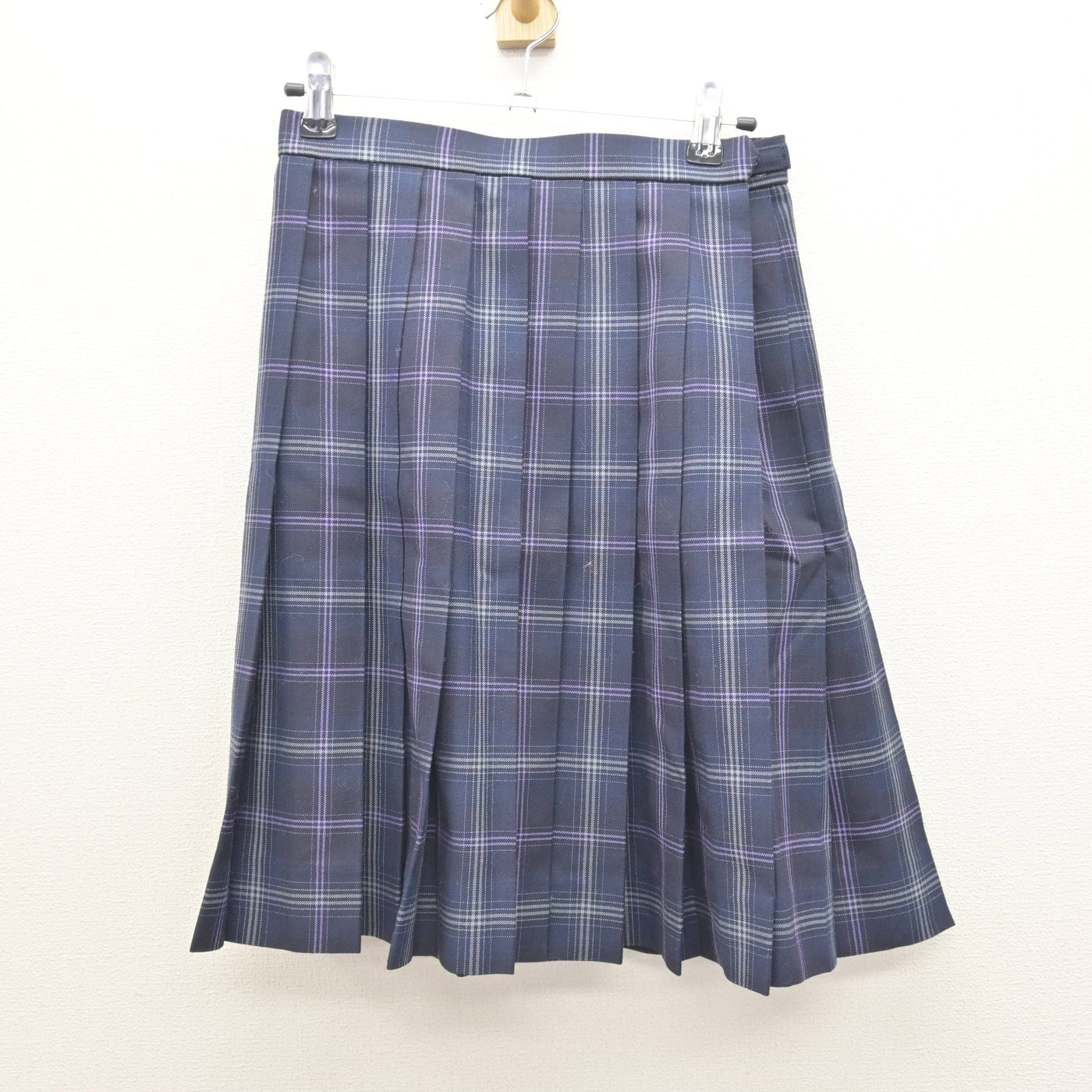 中古】 飛鳥未来きずな高等学校 女子制服 4点 (ブレザー・スカート