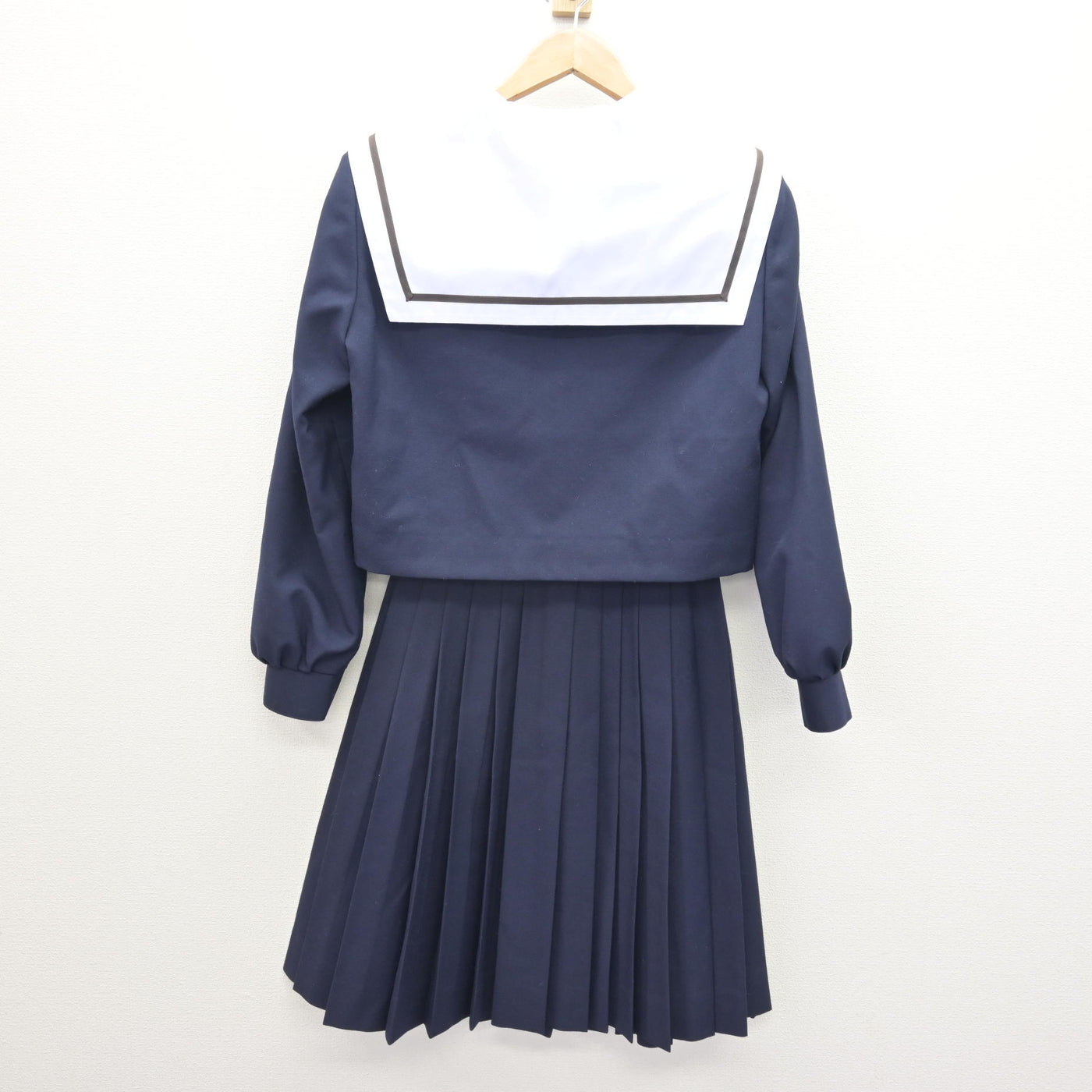中古】愛知県 旭丘高等学校 女子制服 3点 (セーラー服・スカート 