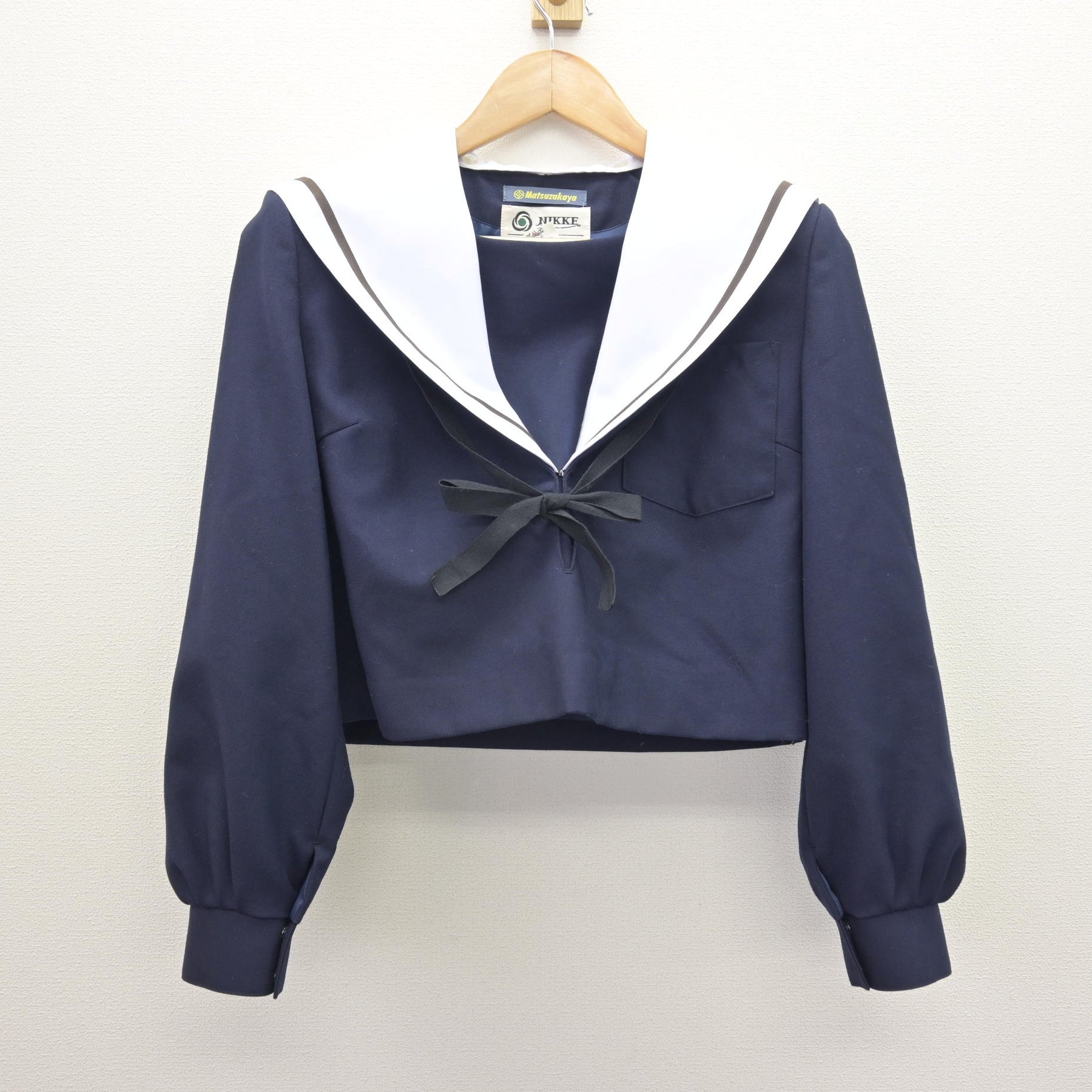 中古】愛知県 旭丘高等学校 女子制服 3点 (セーラー服・スカート 中古】愛知県 旭丘高等学校 女子制服 3点 (セーラー服・スカート
