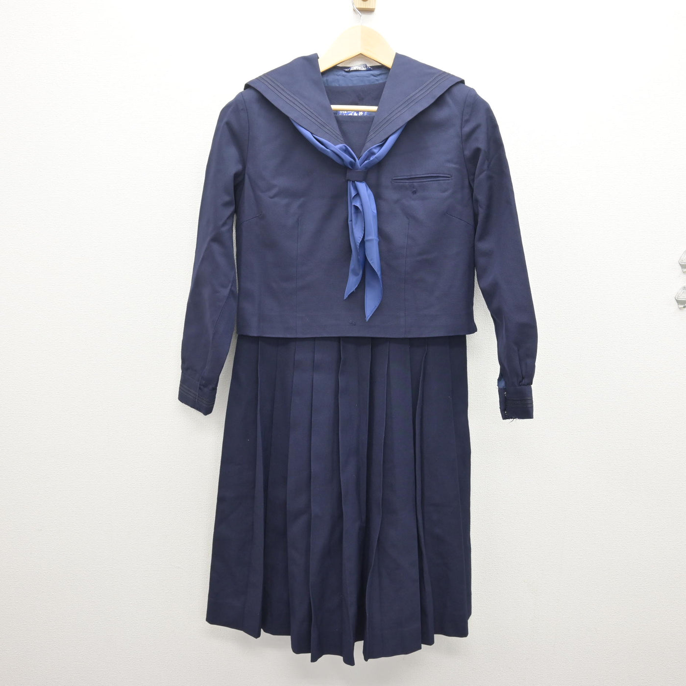 中古】神奈川県 宮崎中学校 女子制服 3点 (セーラー服・ジャンパー