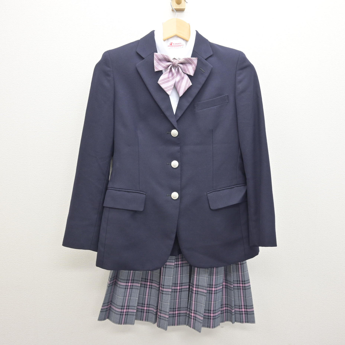 中古】 クラーク記念国際高等学校 女子制服 4点 (ブレザー・シャツ 