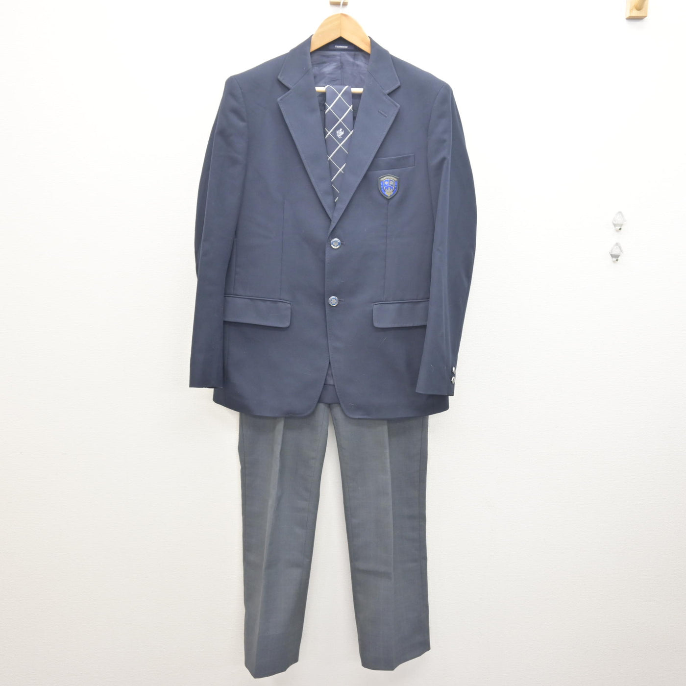 中古】神奈川県 桐蔭学園高等学校 男子制服 4点 (ブレザー・ニット 