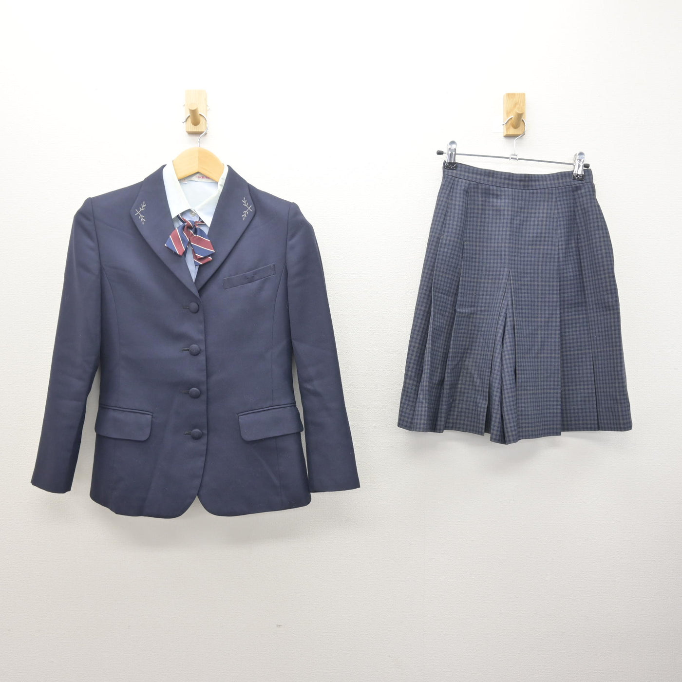 中古】福島県 磐城高等学校 女子制服 4点 (ブレザー・シャツ・スカート