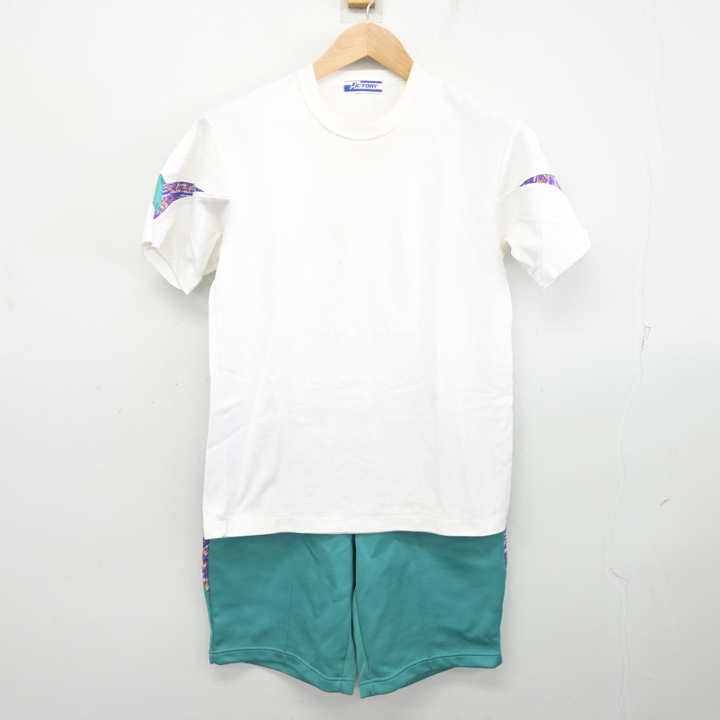 中古】大阪府 四天王寺中学校 女子制服 2点 (体操服 上・体操服 下 