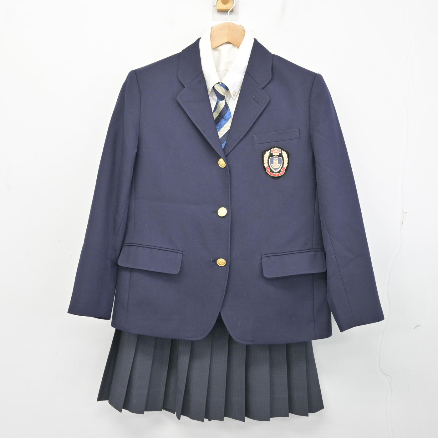 中古】岡山県 西大寺高等学校 女子制服 4点 (ブレザー・シャツ 