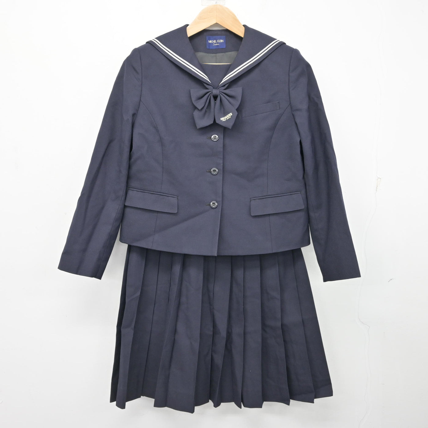 中古】愛知県 桜花学園高等学校 女子制服 3点 (セーラー服・スカート 