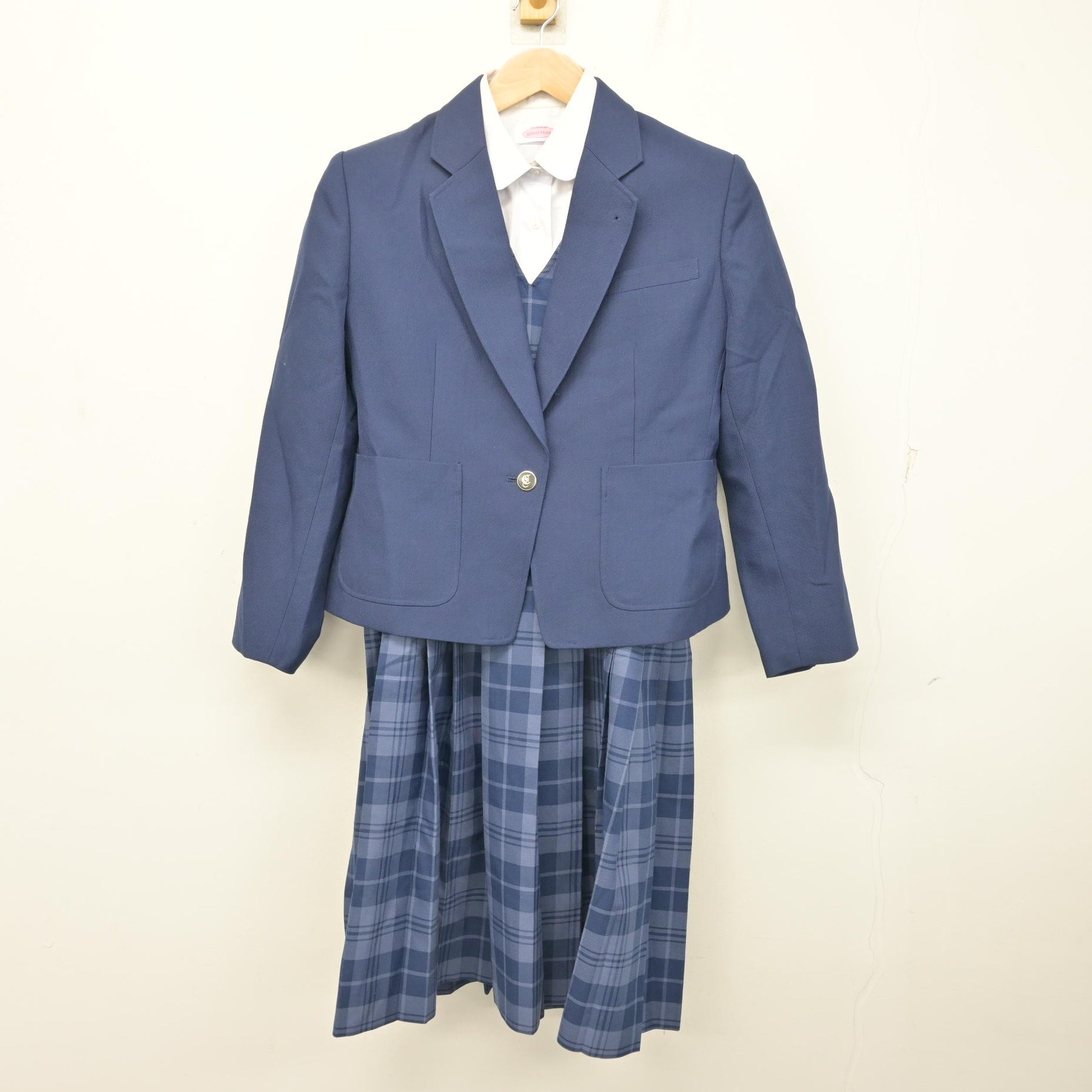 中古】埼玉県 所沢市立中央中学校 女子制服 3点 (ブレザー・シャツ