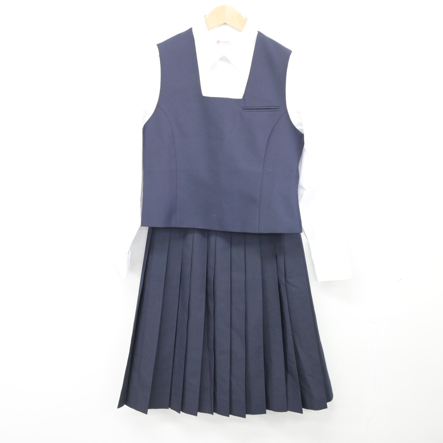 中古】北海道 札幌市立中央中学校 女子制服 4点 (ブレザー・ベスト 中古】北海道 札幌市立中央中学校 女子制服 4点 (ブレザー・ベスト