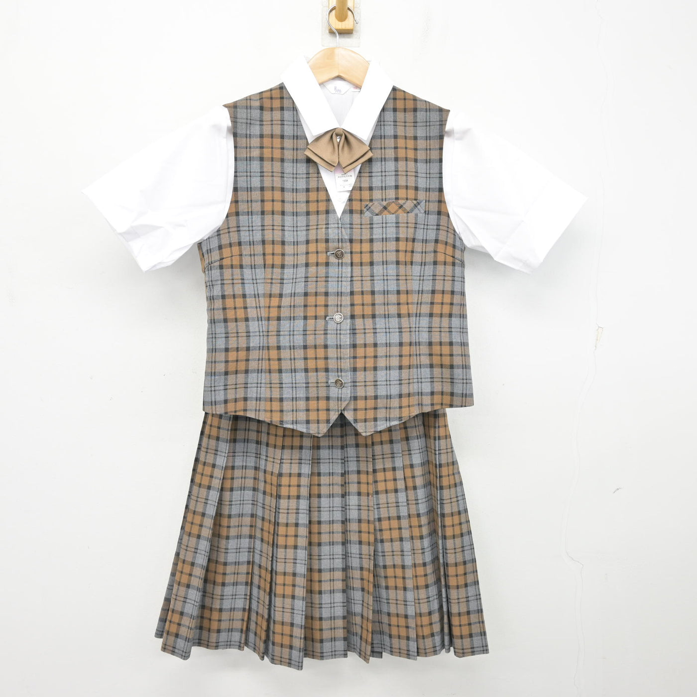 中古】埼玉県 所沢中学校 女子制服 4点 (ベスト・シャツ・スカート 中古】埼玉県 所沢中学校 女子制服 4点 (ベスト・シャツ・スカート