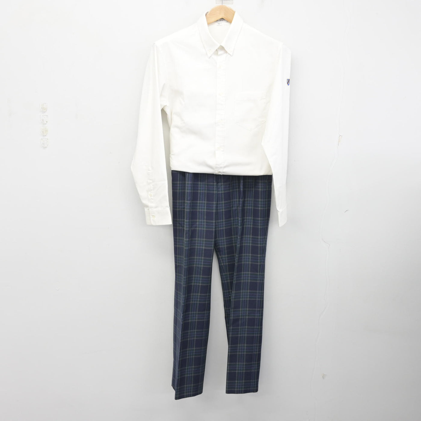 中古】東京都 國學院高等学校 男子制服 4点 (ブレザー・シャツ・ズボン 