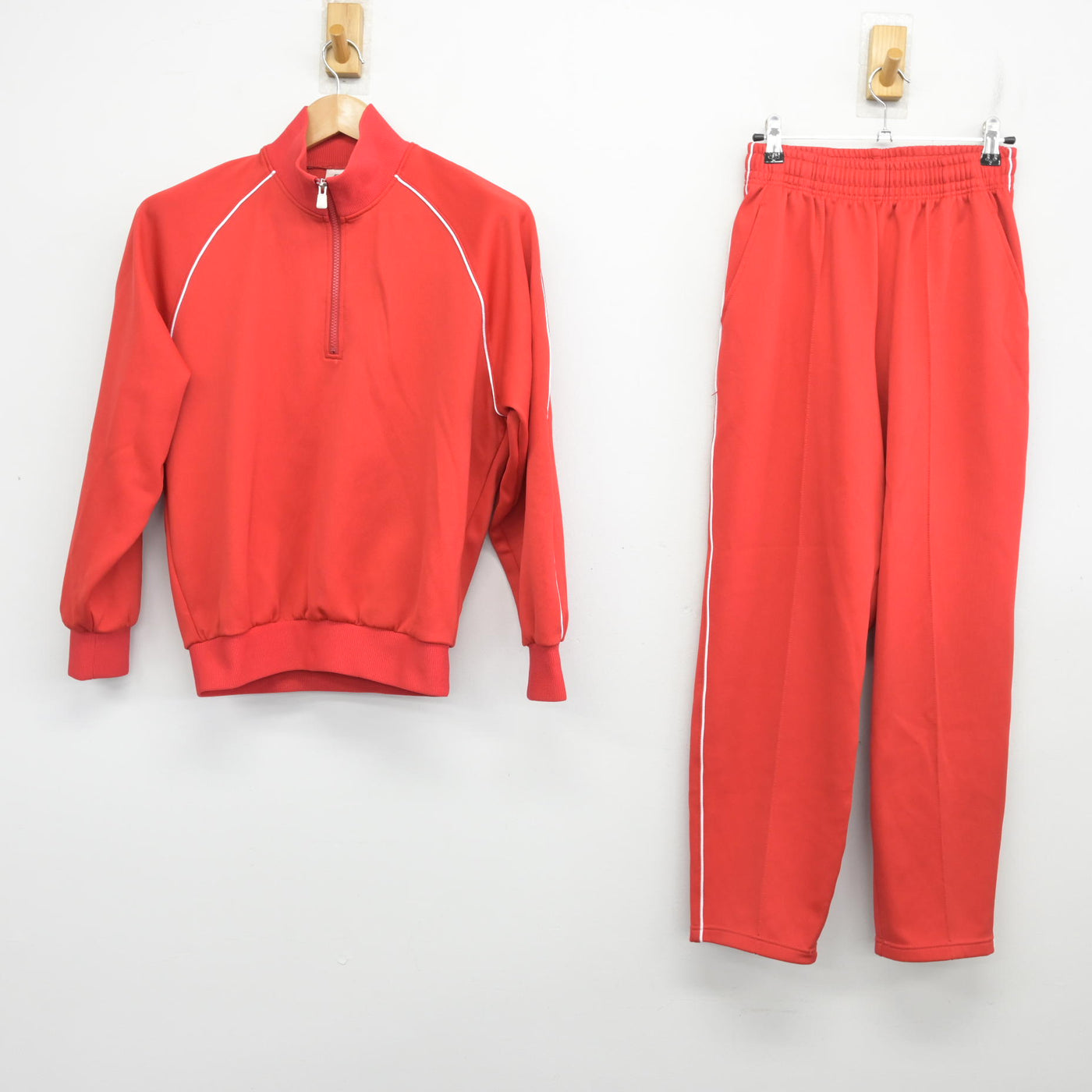 中古】大阪府 大阪成蹊女子高等学校 女子制服 2点 (ジャージ 上