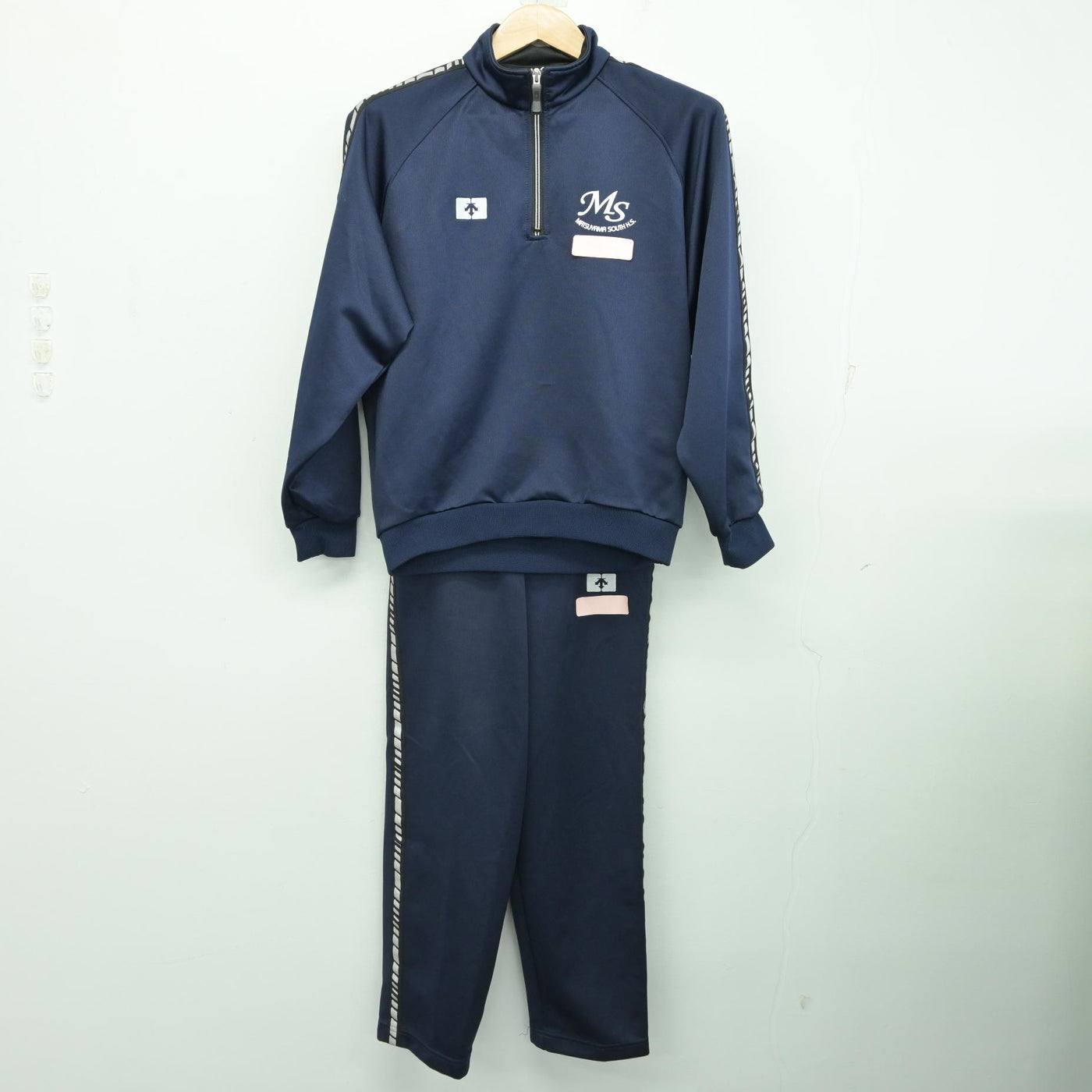 中古】愛媛県 松山南高等学校 女子制服 3点 (ジャージ 上・体操服 上