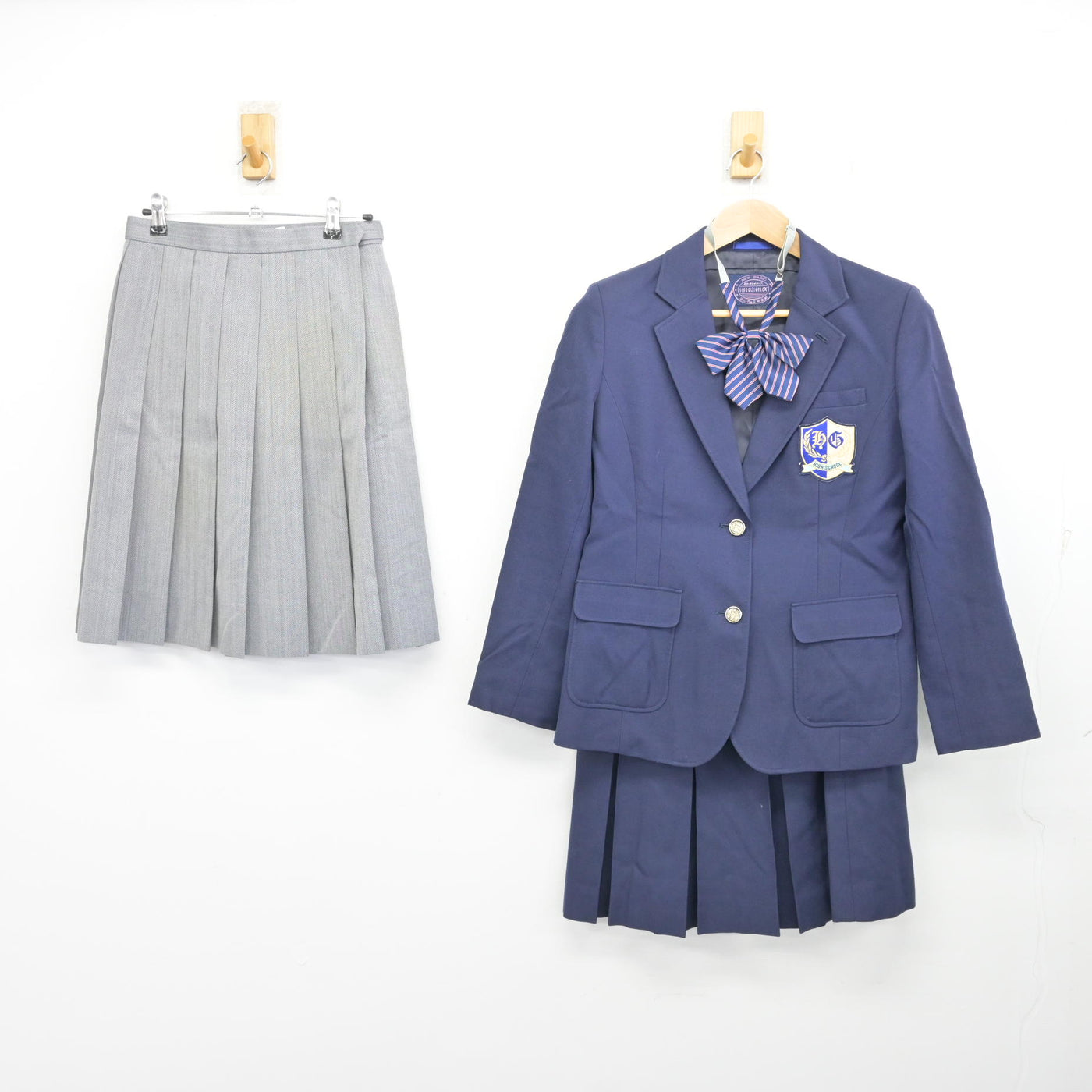 中古】神奈川県 平塚学園高等学校 女子制服 4点 (ブレザー・スカート 