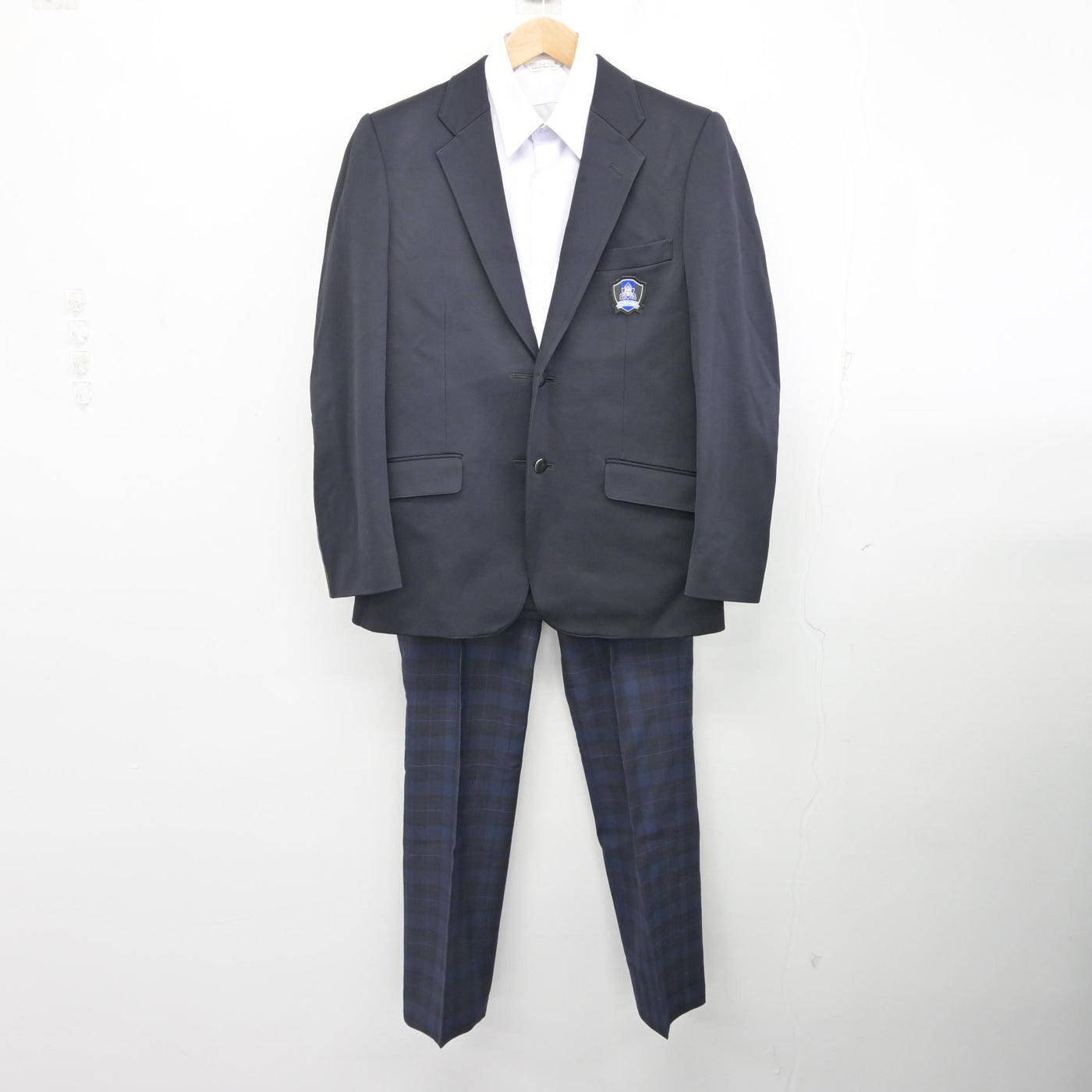 中古】神奈川県 久里浜中学校 男子制服 3点 (ブレザー・シャツ・ズボン