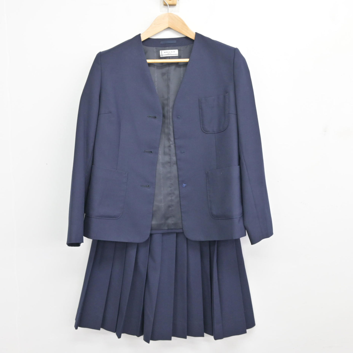 中古】埼玉県 美園中学校 女子制服 2点 (ブレザー・スカート) sf133329 