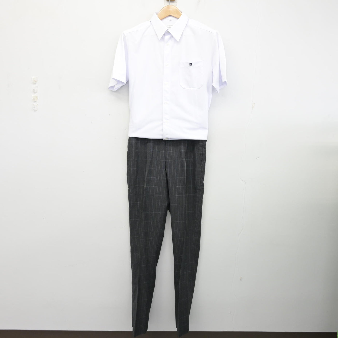 中古】埼玉県 叡明高等学校 男子制服 3点 (シャツ・ズボン) sf133414 