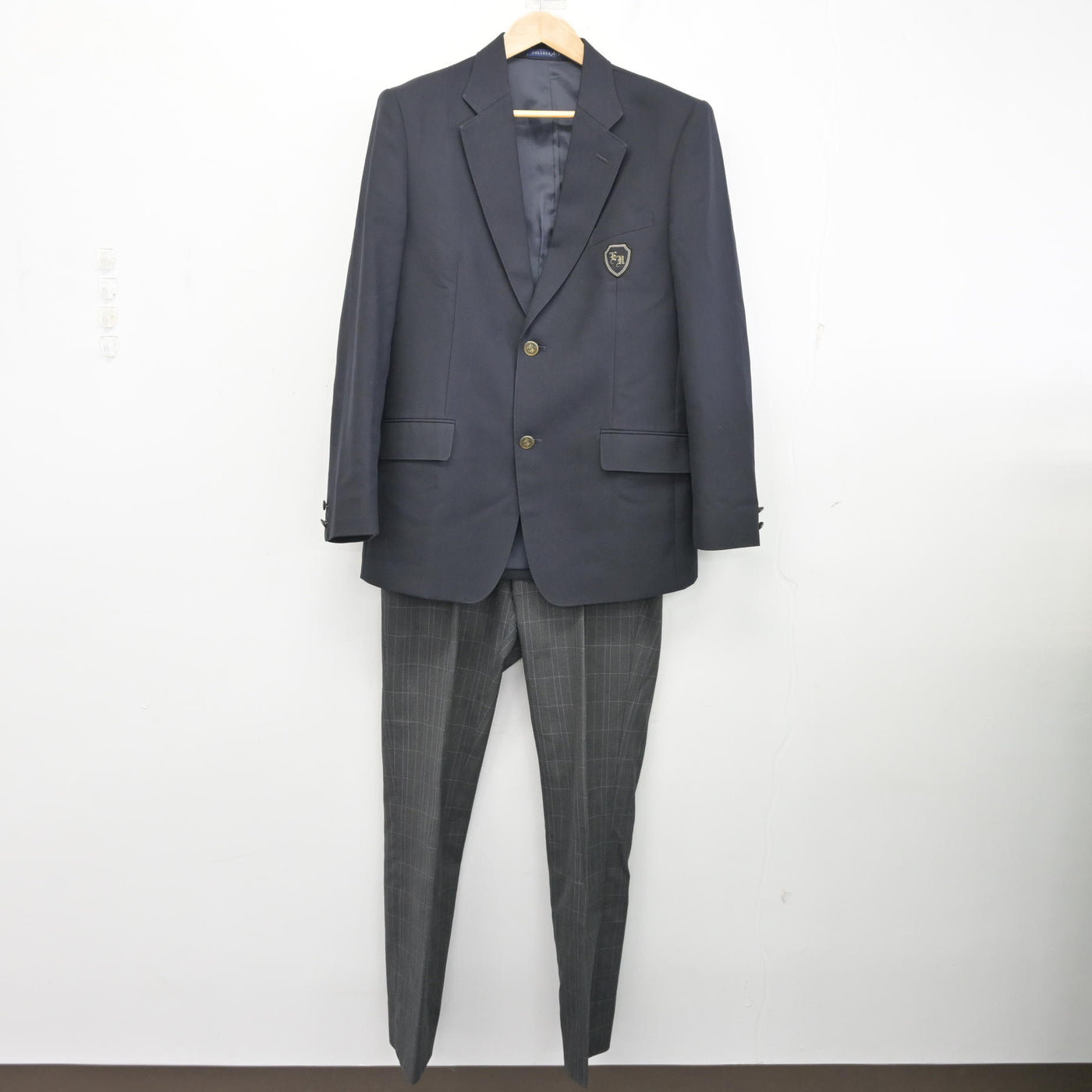 中古】埼玉県 叡明高等学校 男子制服 2点 (ブレザー・ズボン) sf133415 中古】埼玉県 叡明高等学校 男子制服 2点 (ブレザー・ズボン) sf133415