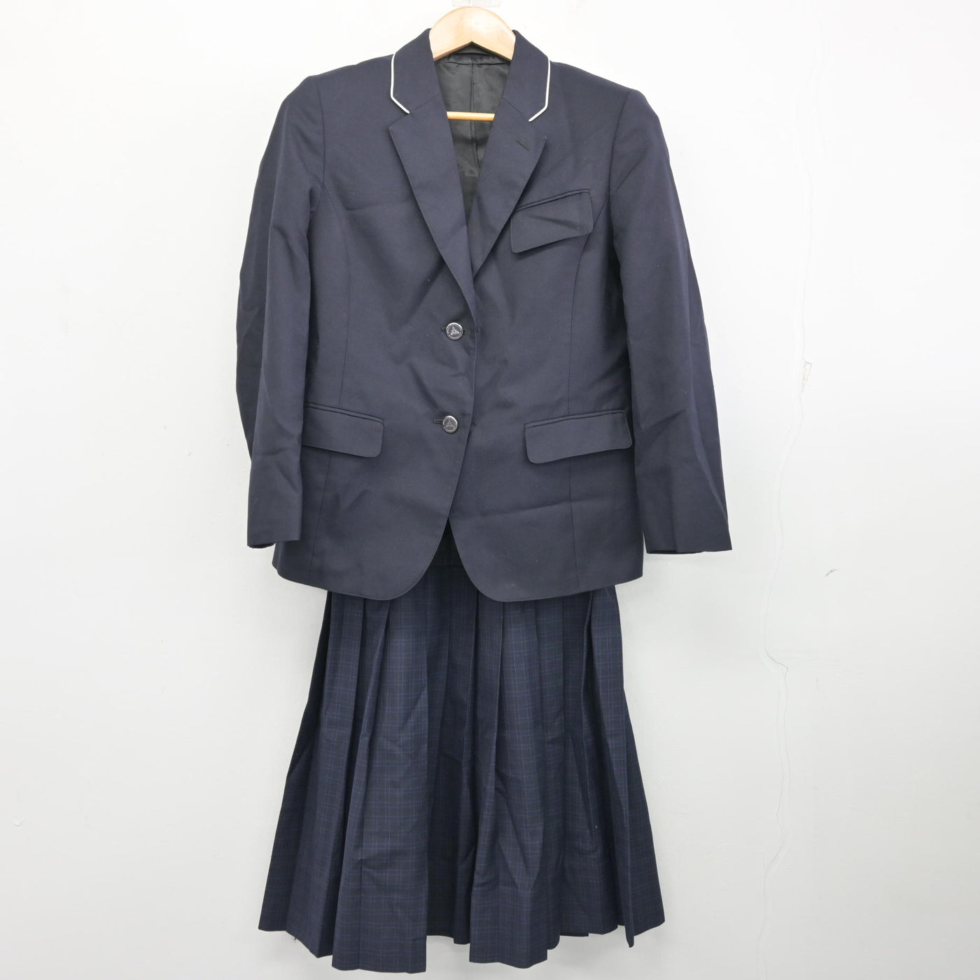 中古】福岡県 福岡市内中学標準服 女子制服 3点 (ブレザー・スカート 
