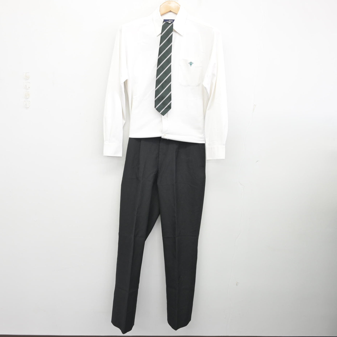 中古】山梨県 甲府南高等学校 男子制服 4点 (シャツ・シャツ・ズボン 中古】山梨県 甲府南高等学校 男子制服 4点 (シャツ・シャツ・ズボン