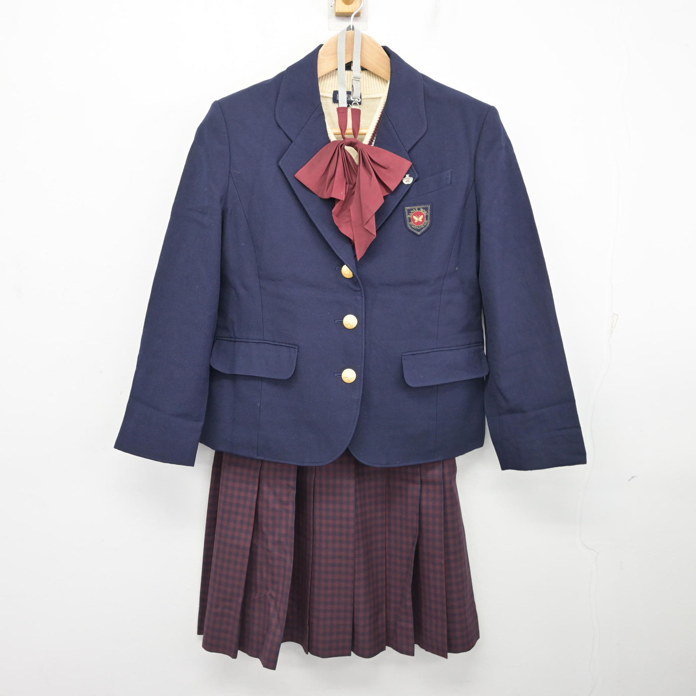 制服 健康 群馬県高崎市 高崎健康福祉大学高崎高等学校 夏ブレザー制服ベスト付きを買取いたしました