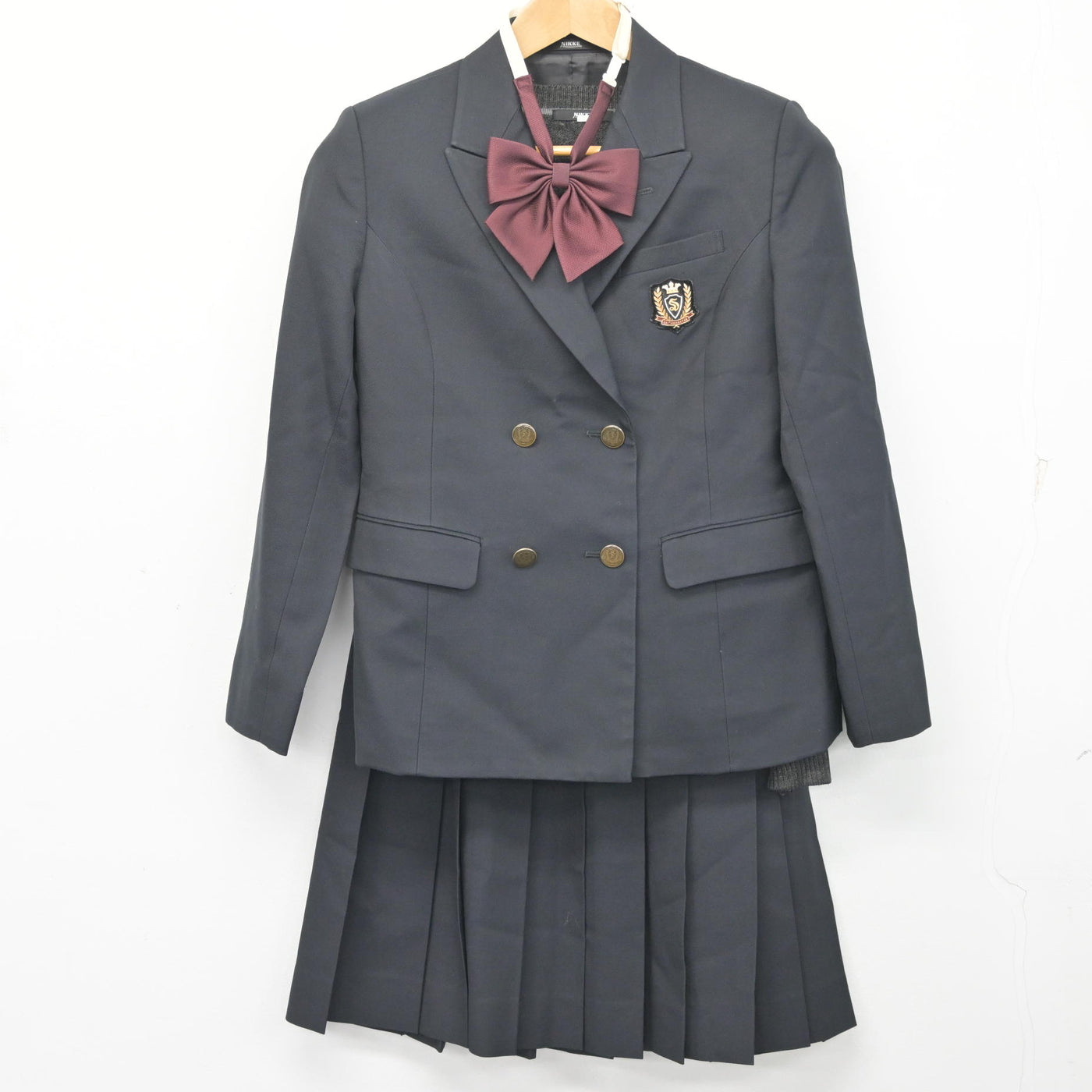 中古】埼玉県 埼玉栄高等学校 女子制服 4点 (ブレザー・ニット 