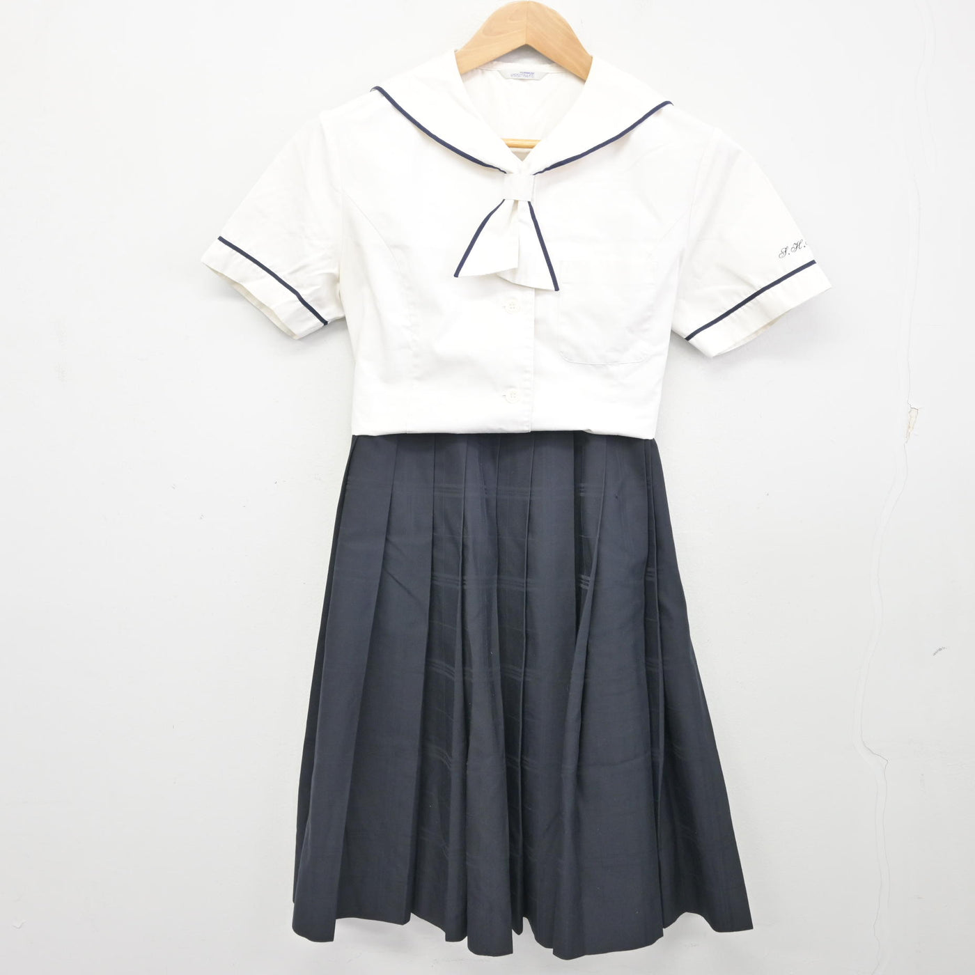中古 福岡県 須恵高等学校 女子制服 2点 セーラー服・スカート sf134755