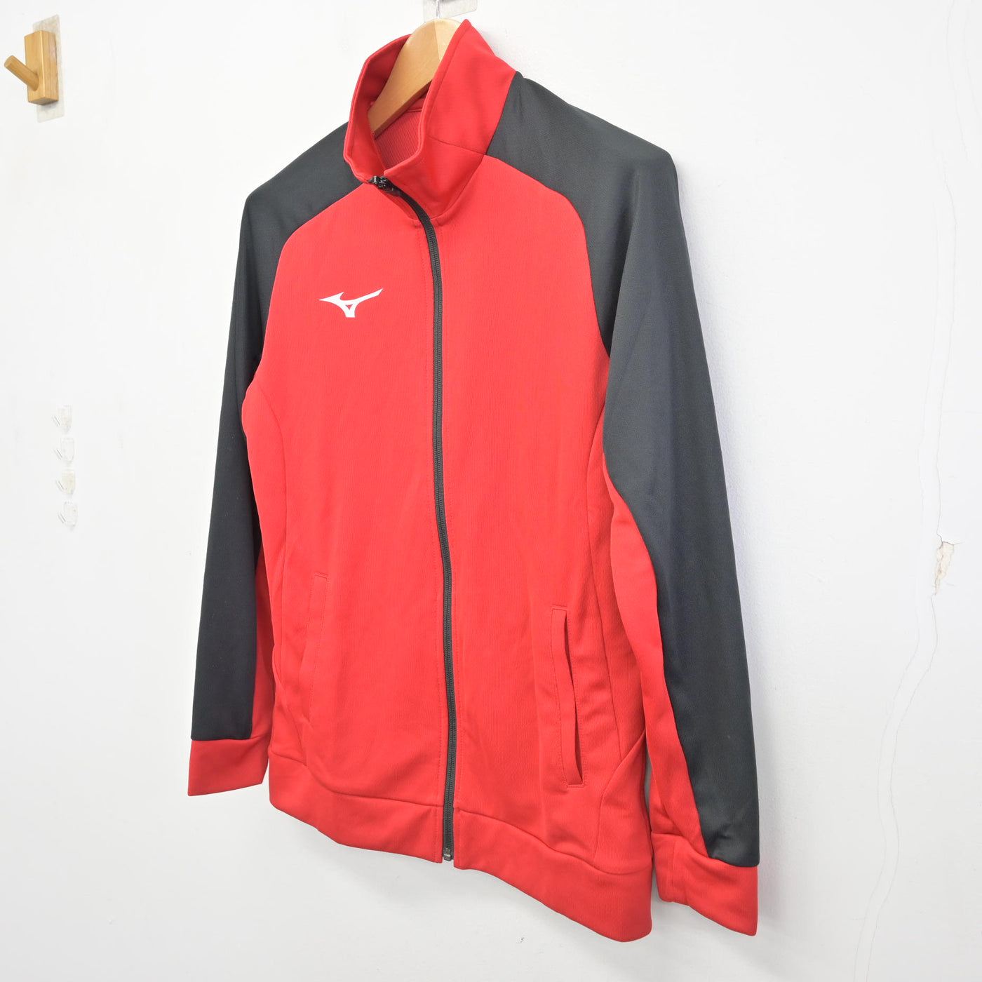 中古】鹿児島県 神村学園高等部/部活名不明 女子制服 1点 (ジャージ 上
