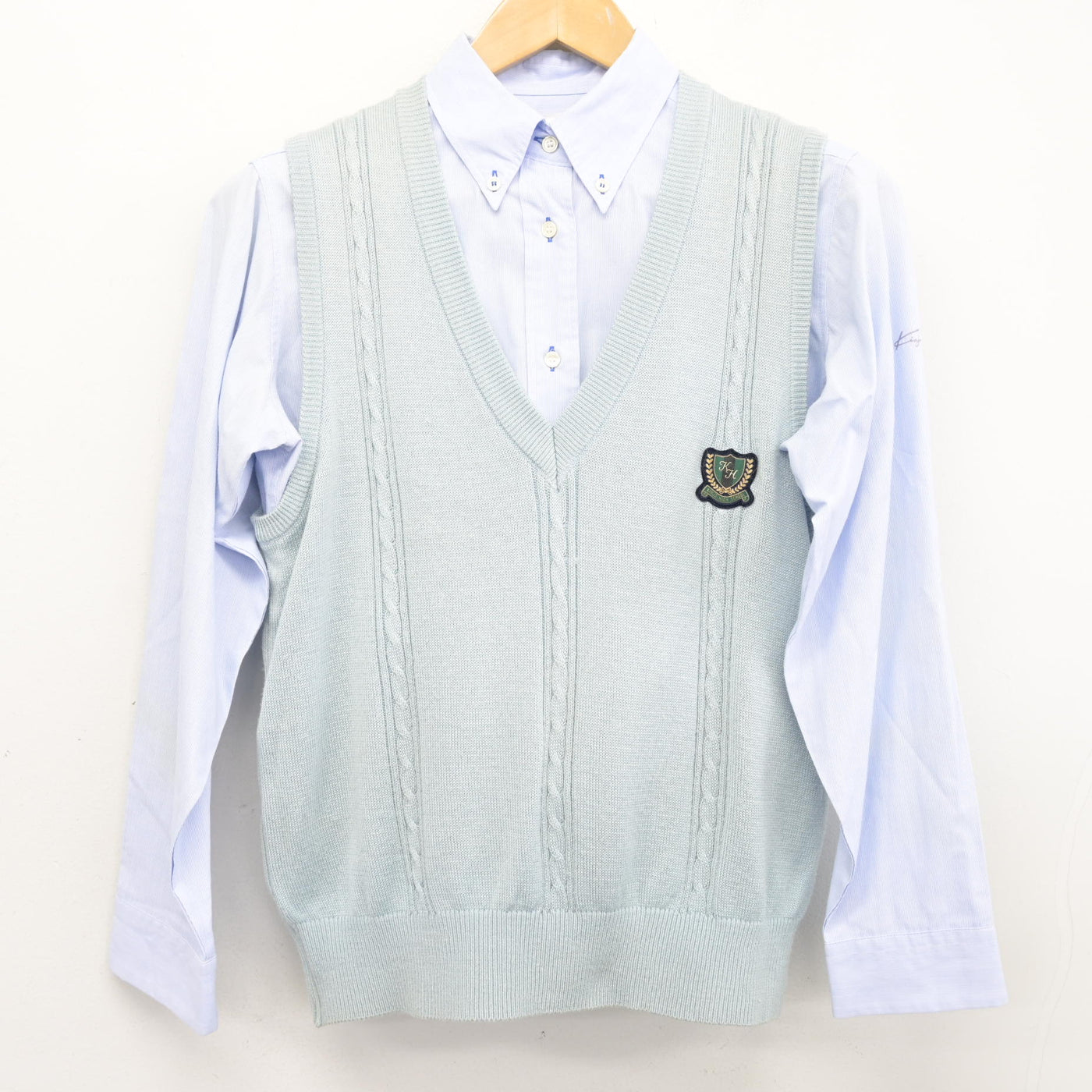 中古】東京都 錦城高等学校 女子制服 3点 (ニットベスト・シャツ 