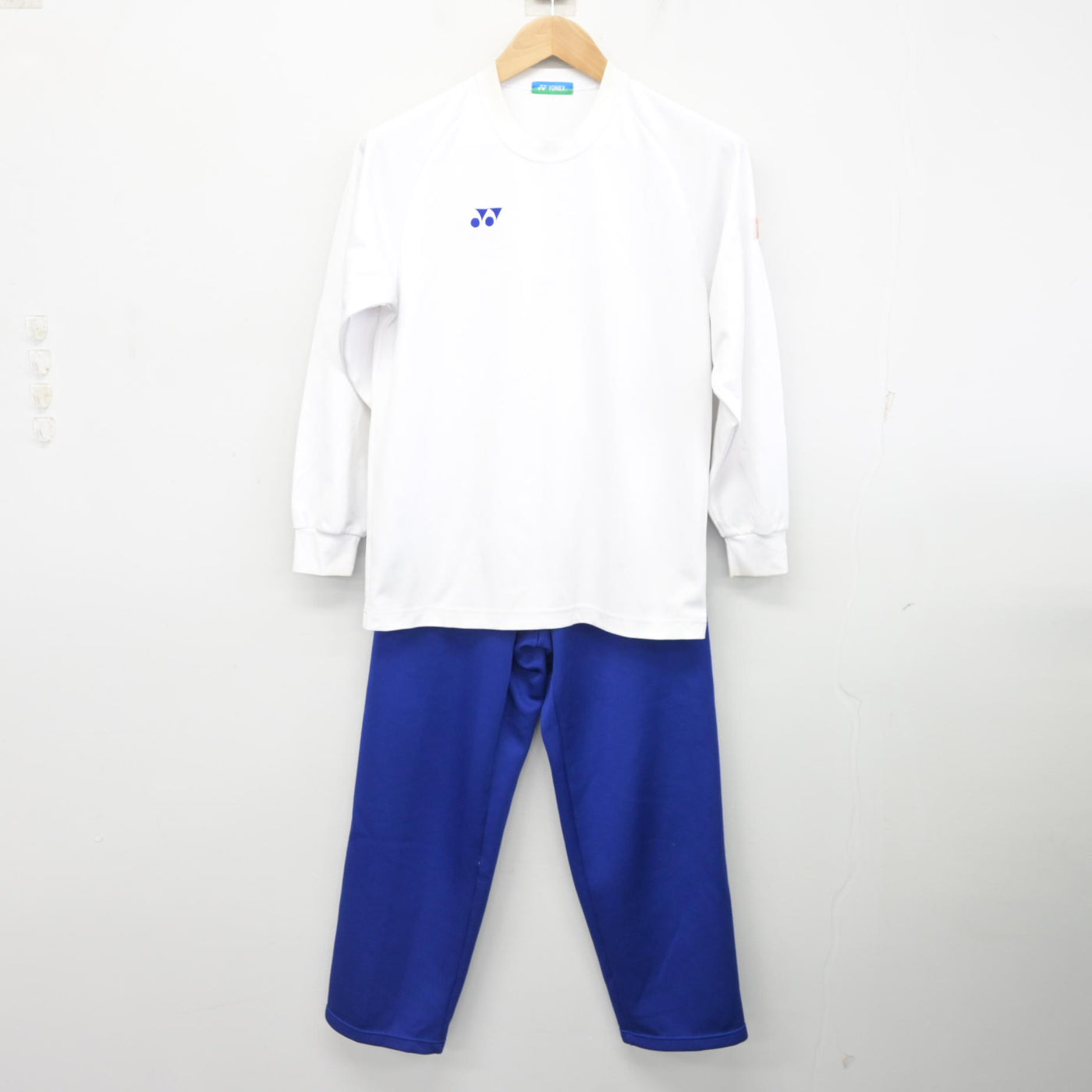 中古】佐賀県 唐津東高等学校 女子制服 2点 (体操服 上・ジャージ 下
