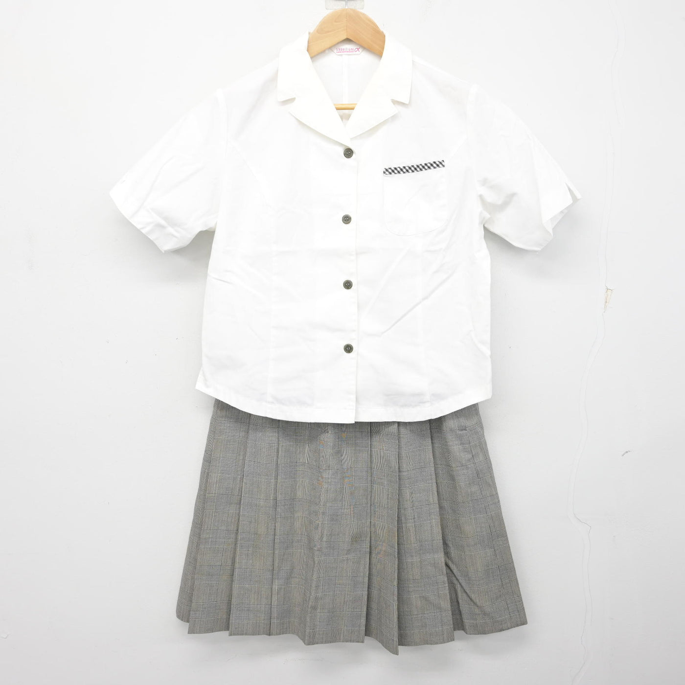 中古】岩手県 盛岡大学附属高等学校 女子制服 3点 (ベスト・シャツ
