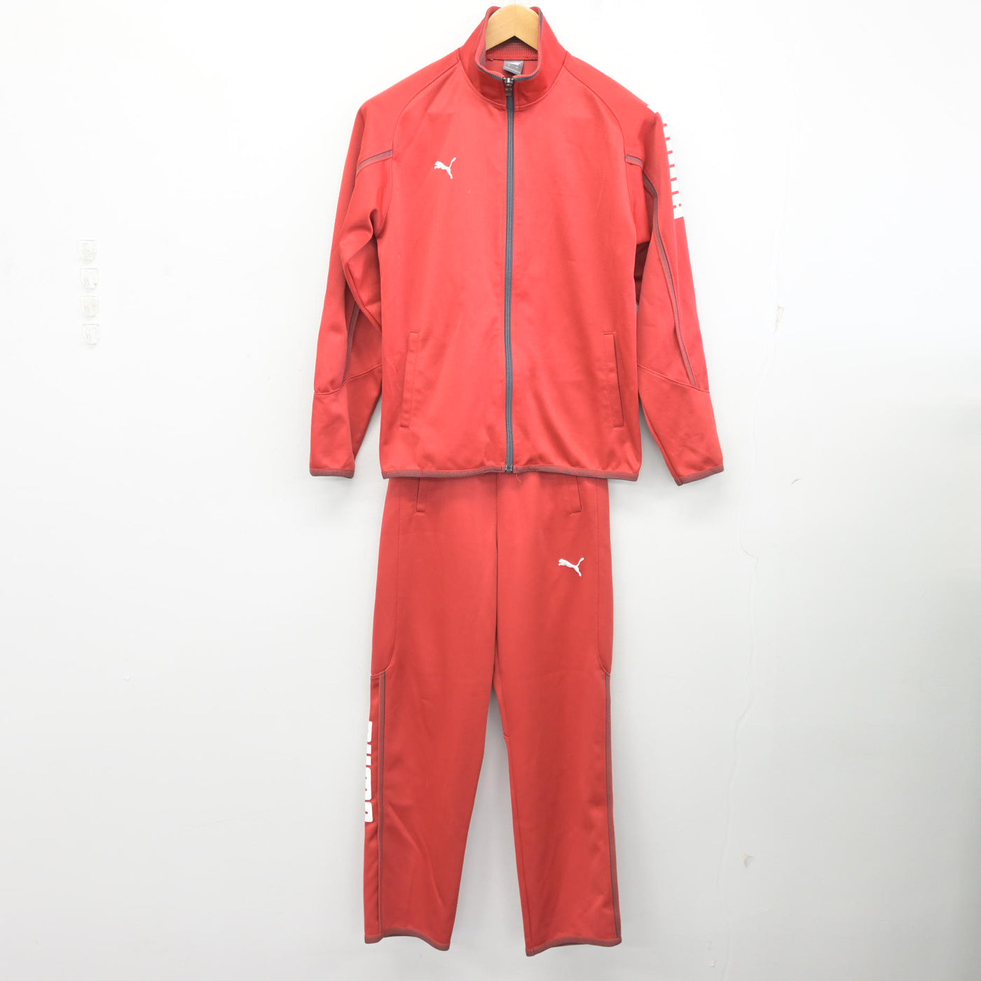 中古】大阪府 大阪桐蔭中学校 女子制服 3点 (ジャージ 上・体操服 下