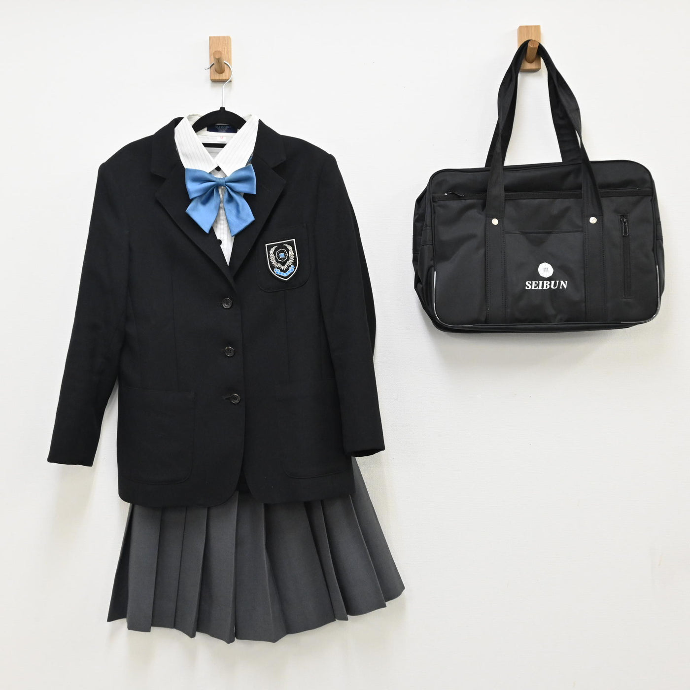 【中古】宮城県 東北生活文化大学高等学校 女子制服 5点（ブレザー・スカート・シャツ 半袖・リボン・バッグ ） sf000164