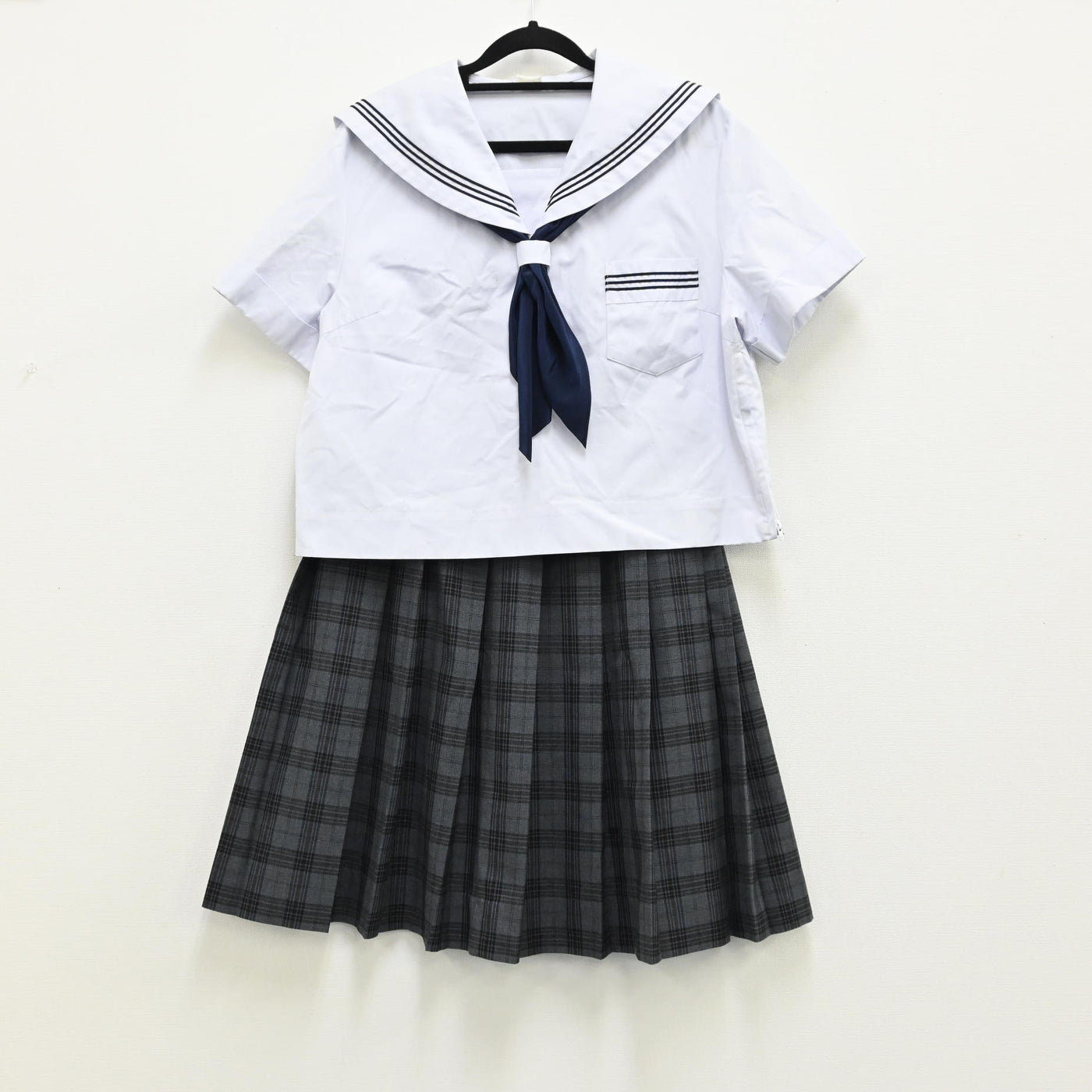 中古制服】兵庫県 小野中学校 女子制服 3点(セーラー服 夏 中古制服】兵庫県 小野中学校 女子制服 3点(セーラー服 夏