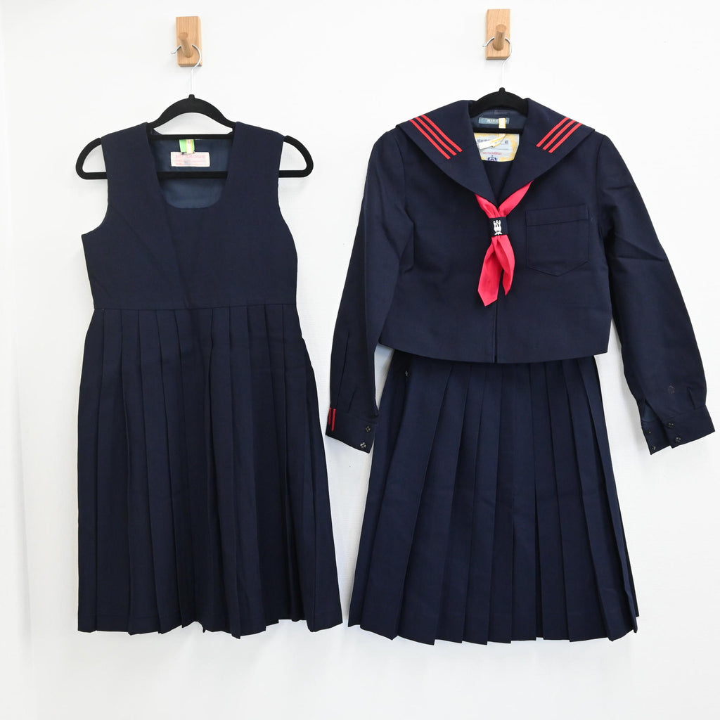 【中古】東京都 川村学園川村小学校 女子制服 4点（セーラー服 冬・ジャンパースカート・スカート・スカーフ ） sf000258