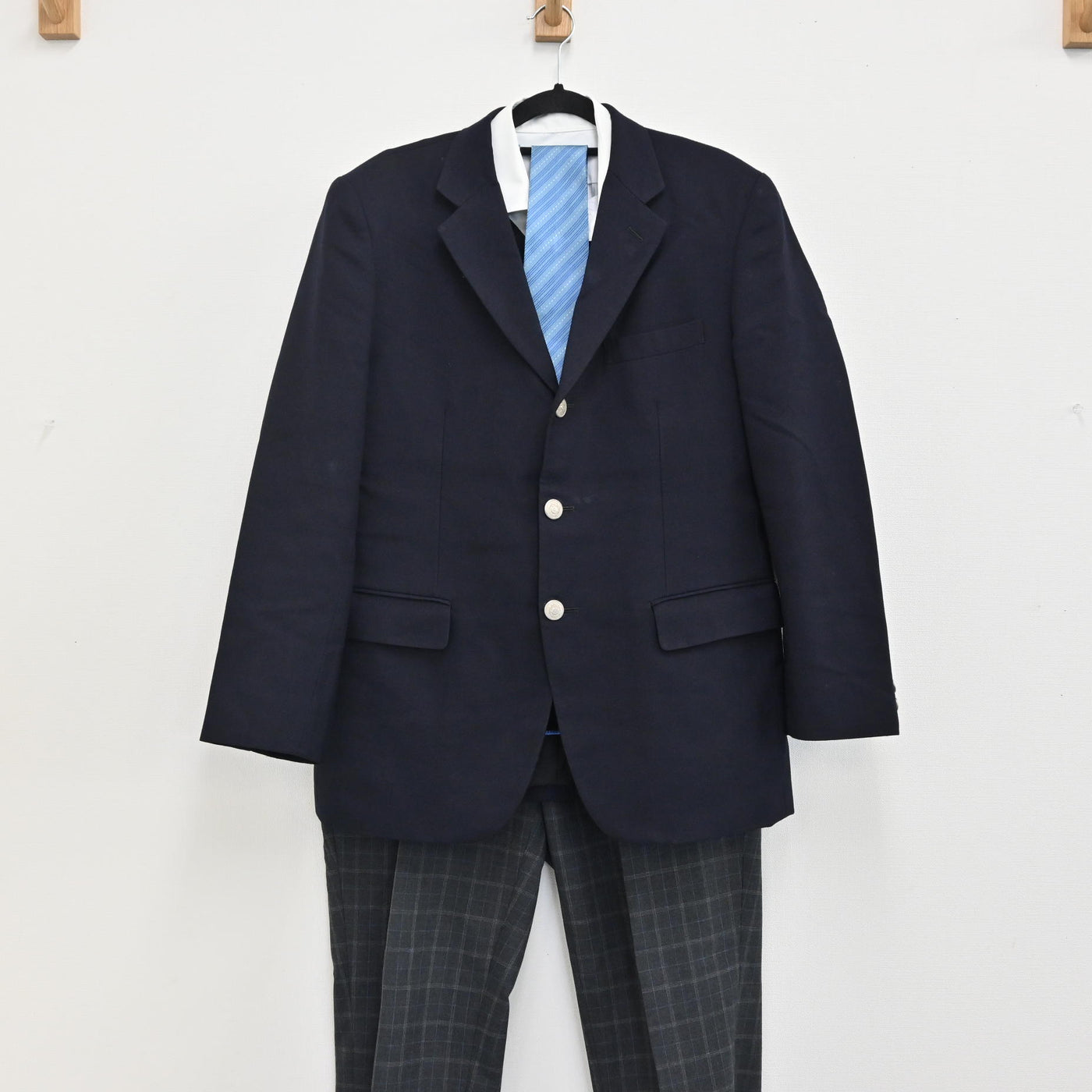 【中古】兵庫県 クラーク記念国際高校 男子制服 6点（ブレザー・カーディガン・シャツ 長袖・シャツ 長袖・ズボン・ネクタイ ） sf000335