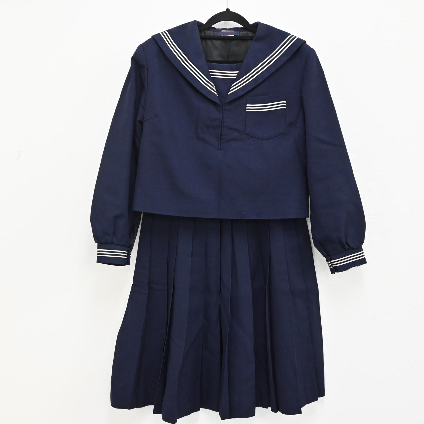 中古制服】群馬県 樹徳高校 女子制服 2点（セーラー服 冬・スカート