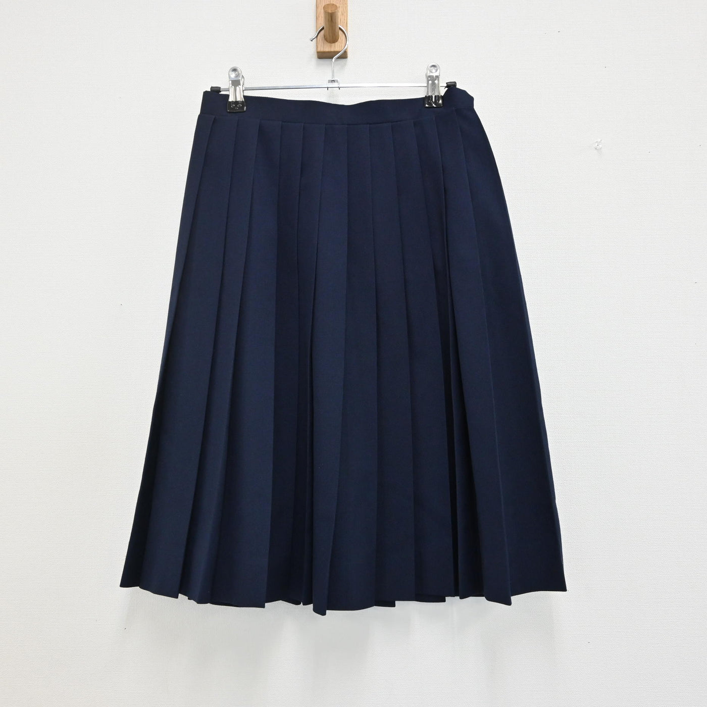 【中古】群馬県 みなかみ町立新治中学校 女子制服 1点（スカート 冬 ） sf000382