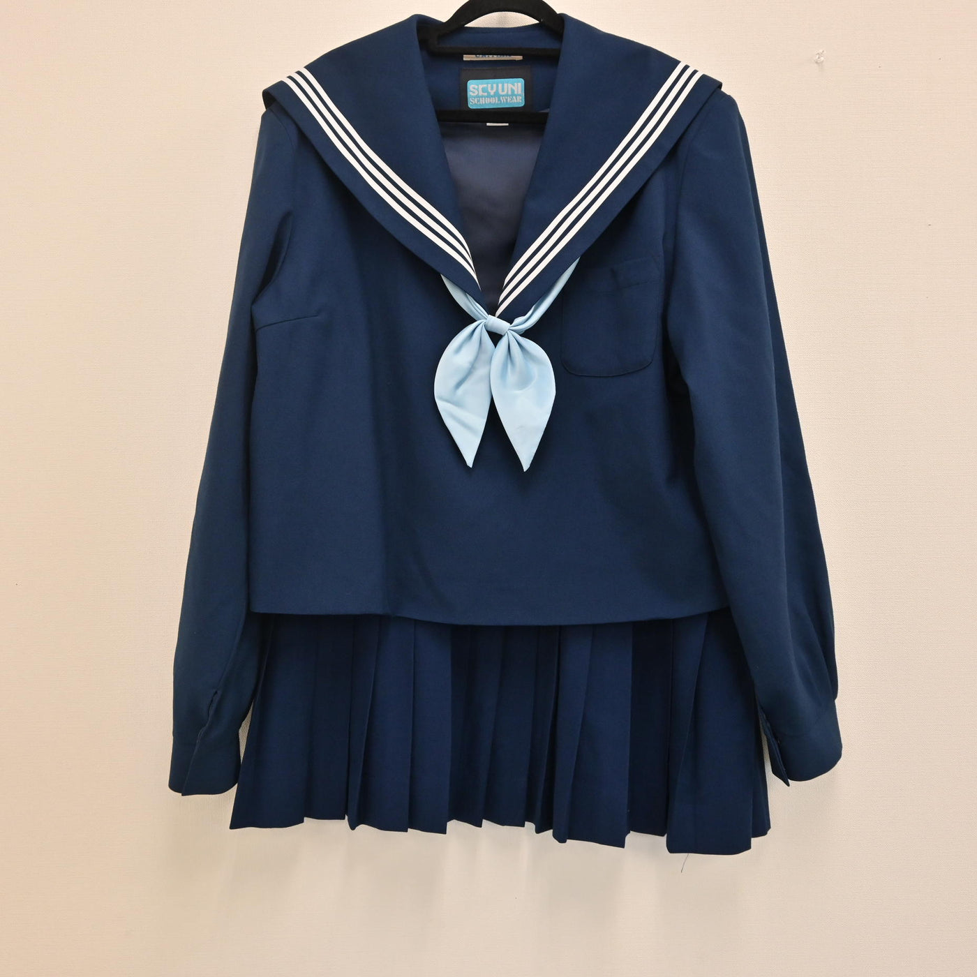 【中古】愛知県 愛知淑徳高校 女子制服 3点（セーラー服 冬・スカーフ・スカート） sf000391