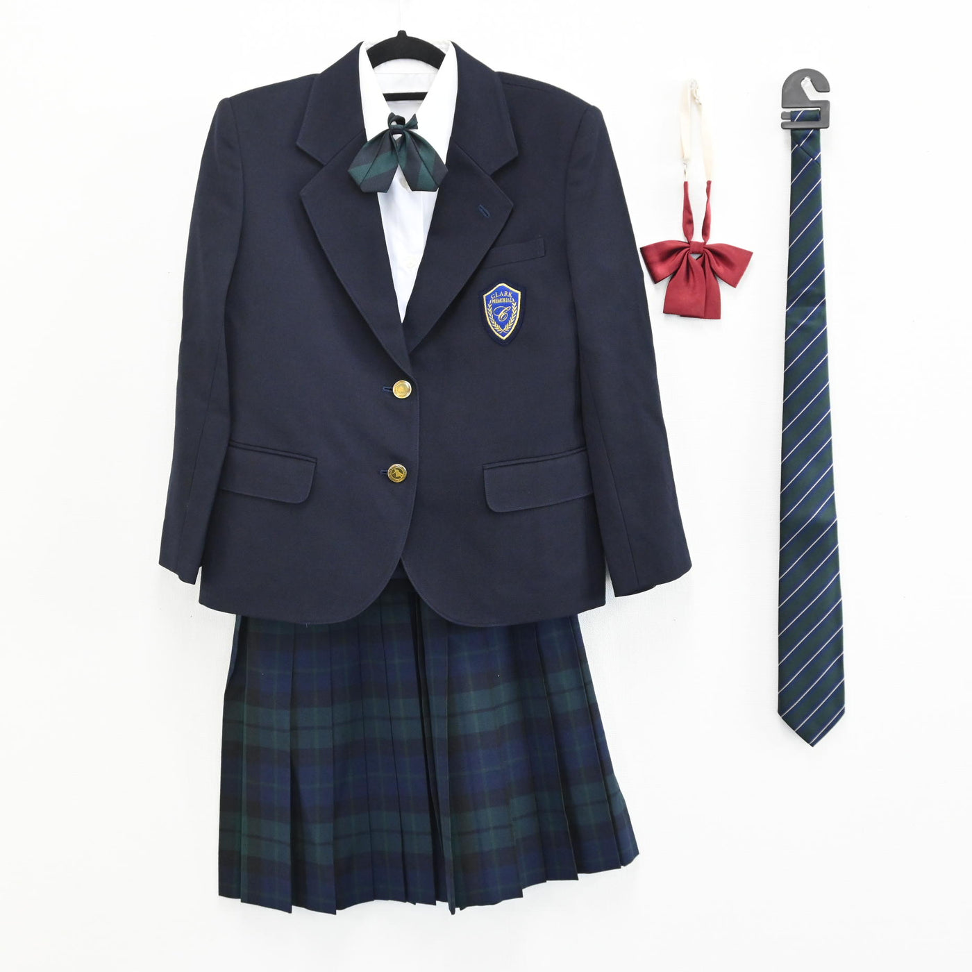 【中古】東京都 クラーク記念国際高等学校 女子制服 6点（ブレザー・シャツ 長袖・スカート・ネクタイ・リボン ） sf000490