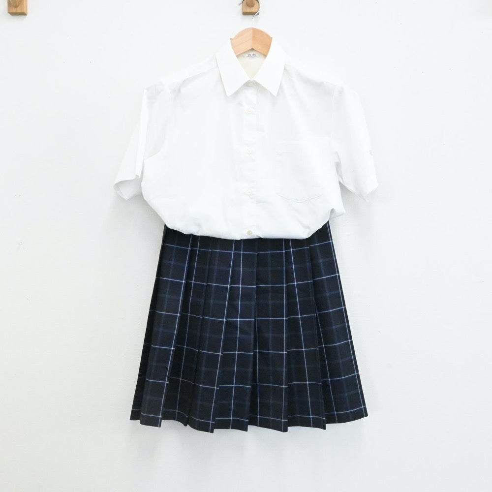 【中古】東京都 駒込学園高校 女子制服 5点（ブレザー・スカート 冬・シャツ 長袖・シャツ 長袖・ネクタイ・セーター ） sf000565