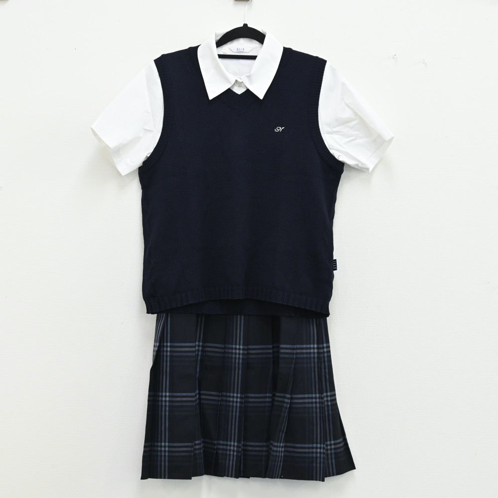 【中古】福岡県 中村学園女子高等学校 女子制服 4点（シャツ・ニットベスト・スカート）sf000947